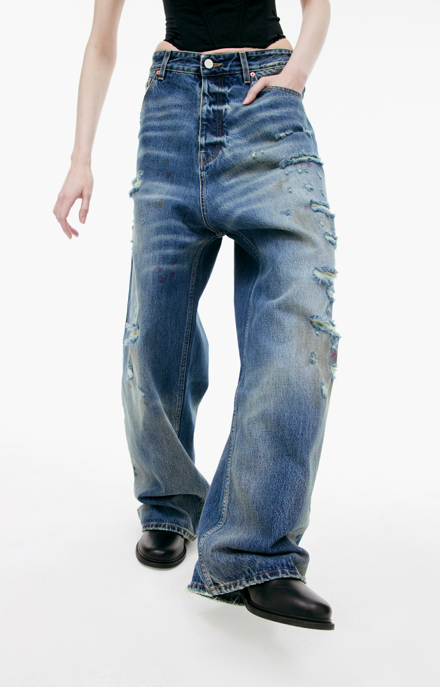 VETEMENTS Blue ripped effect jeans