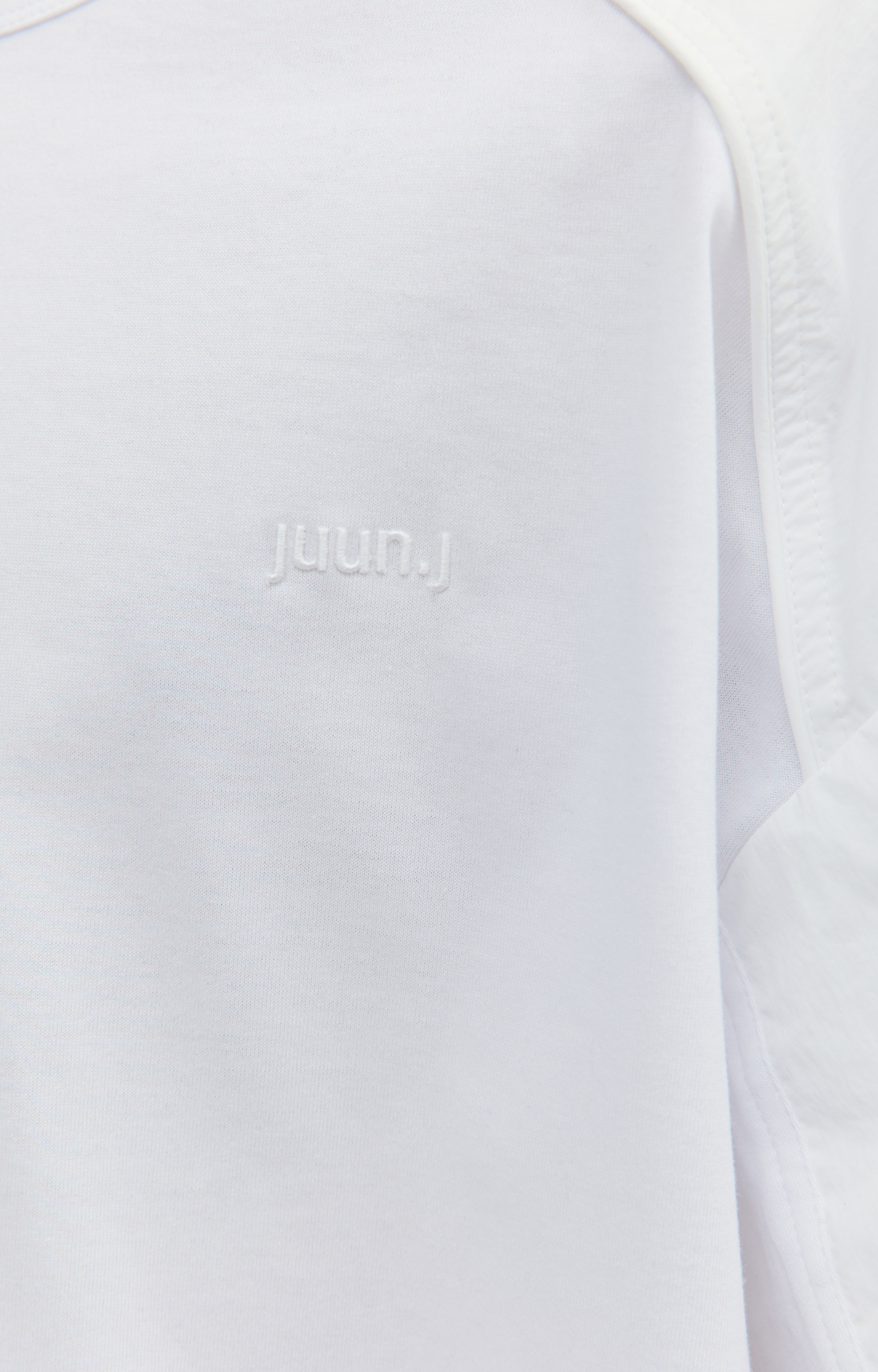 Juun.J Сontrast-sleeve embroidered t-shirt