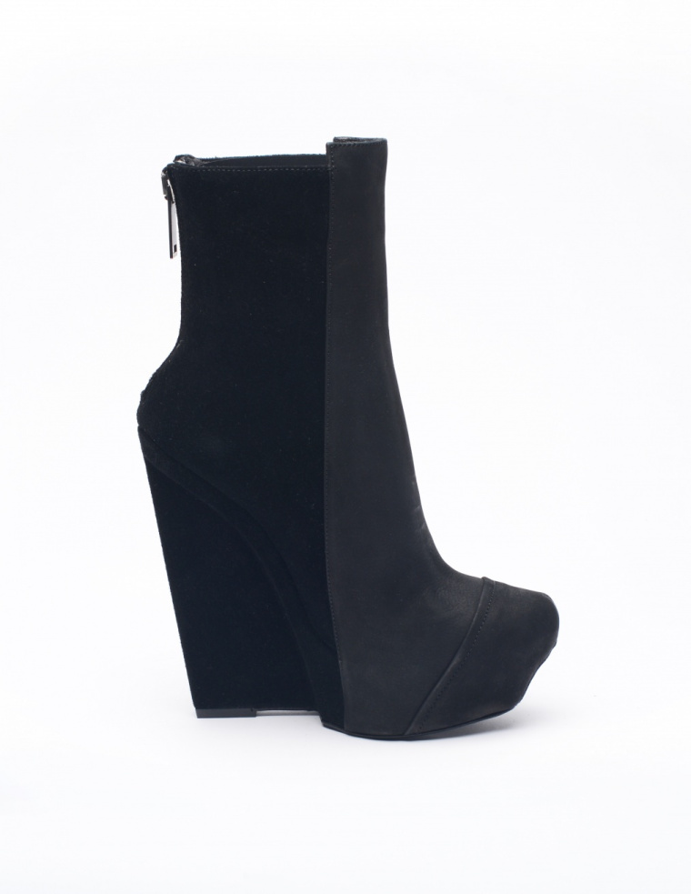 Gareth Pugh Leather and suede ankle boots