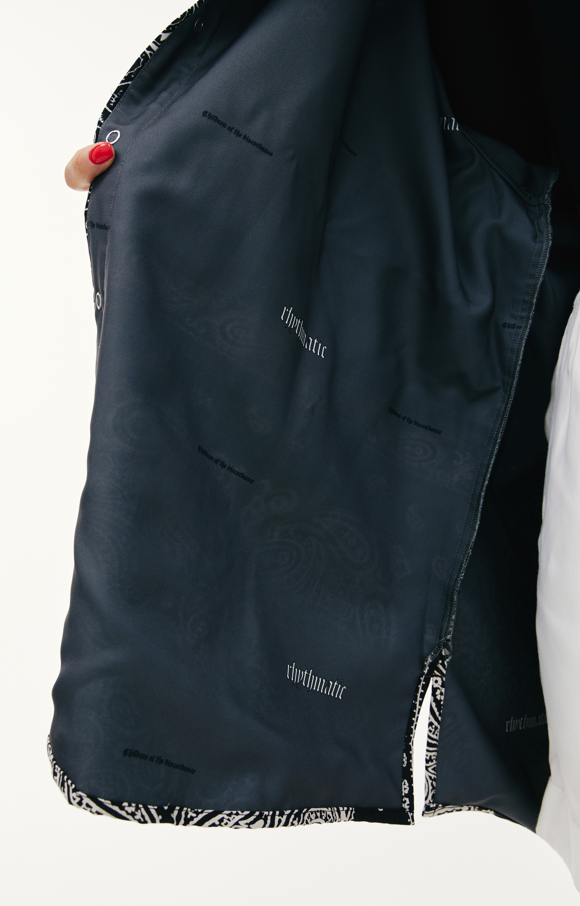 Children of the discordance Black Shirt With Paisley