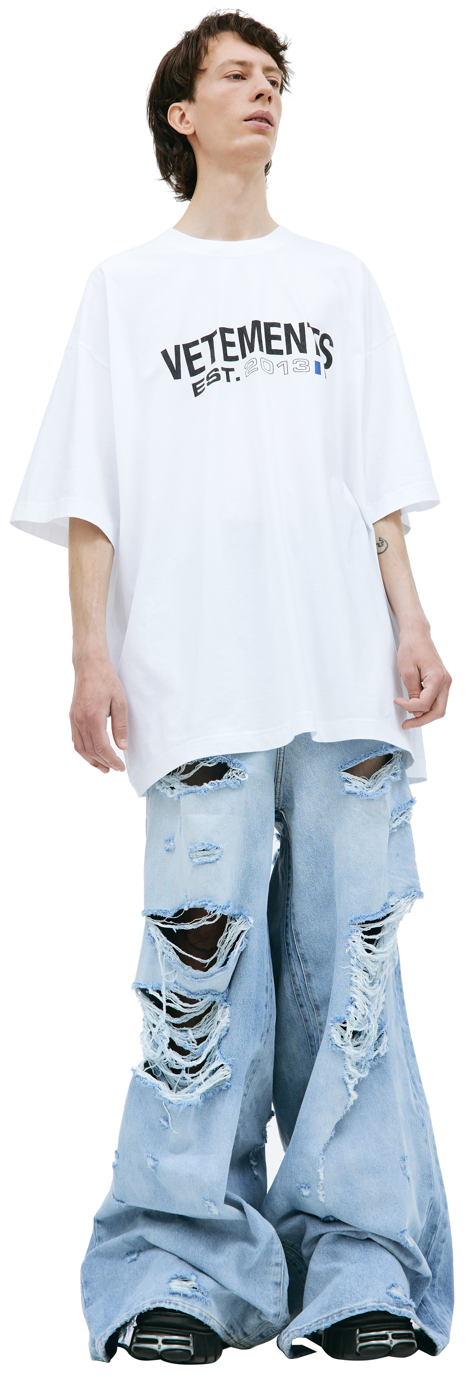 VETEMENTS Оверсайз футболка с принтом
