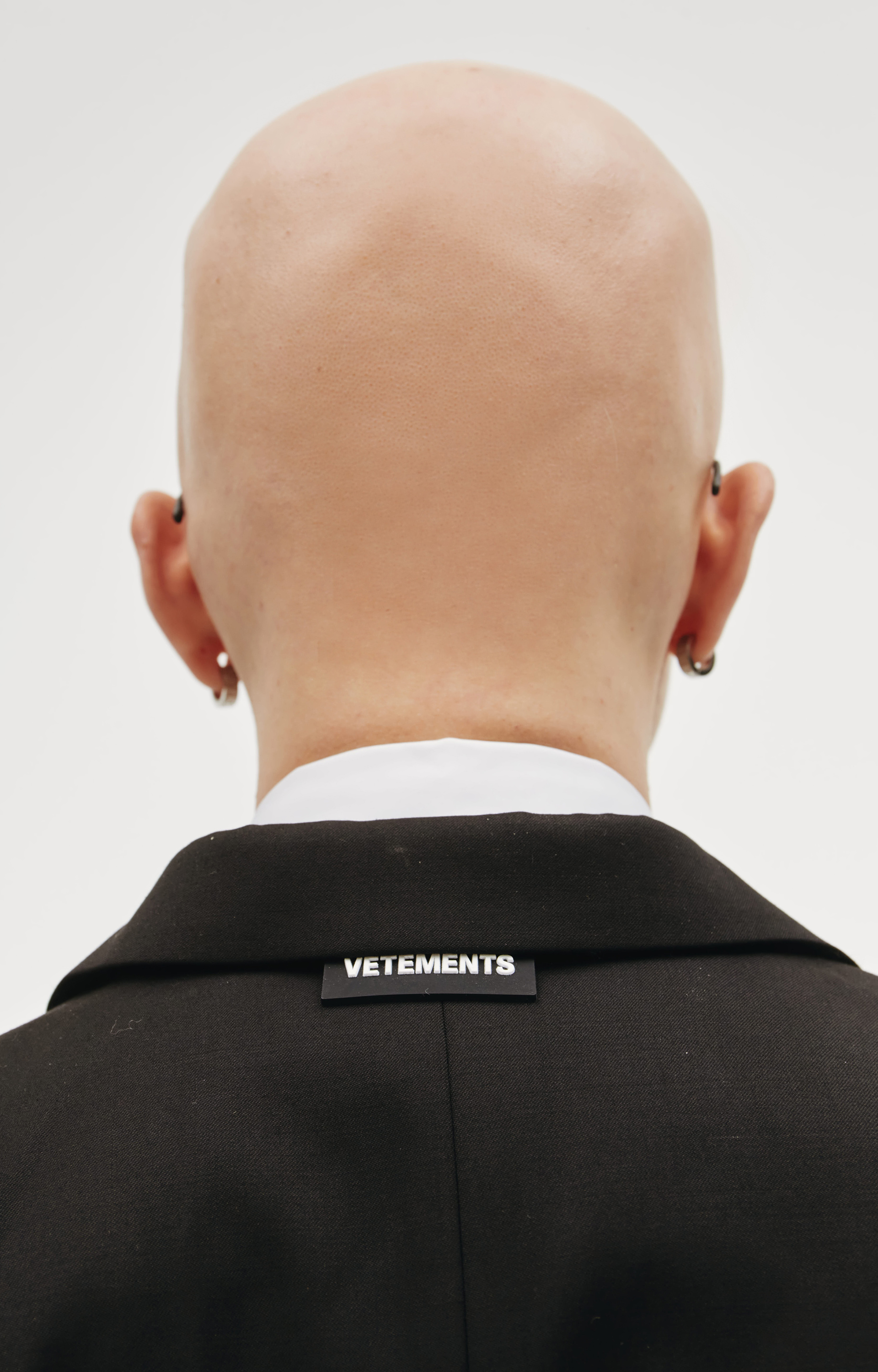 VETEMENTS Sleeveless striped blazer