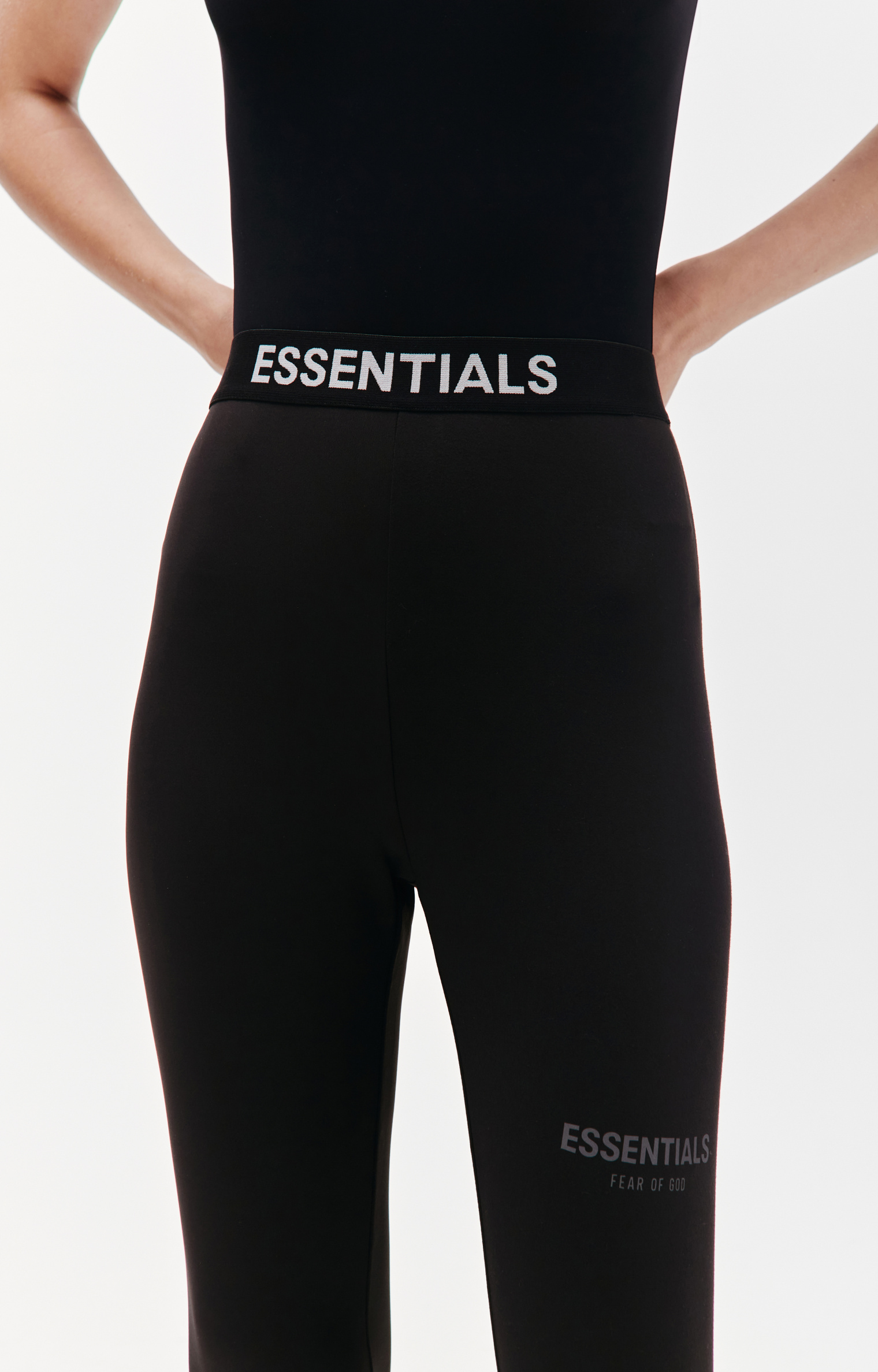 Fear of God Essentials ATHLETIC LEGGING in Black