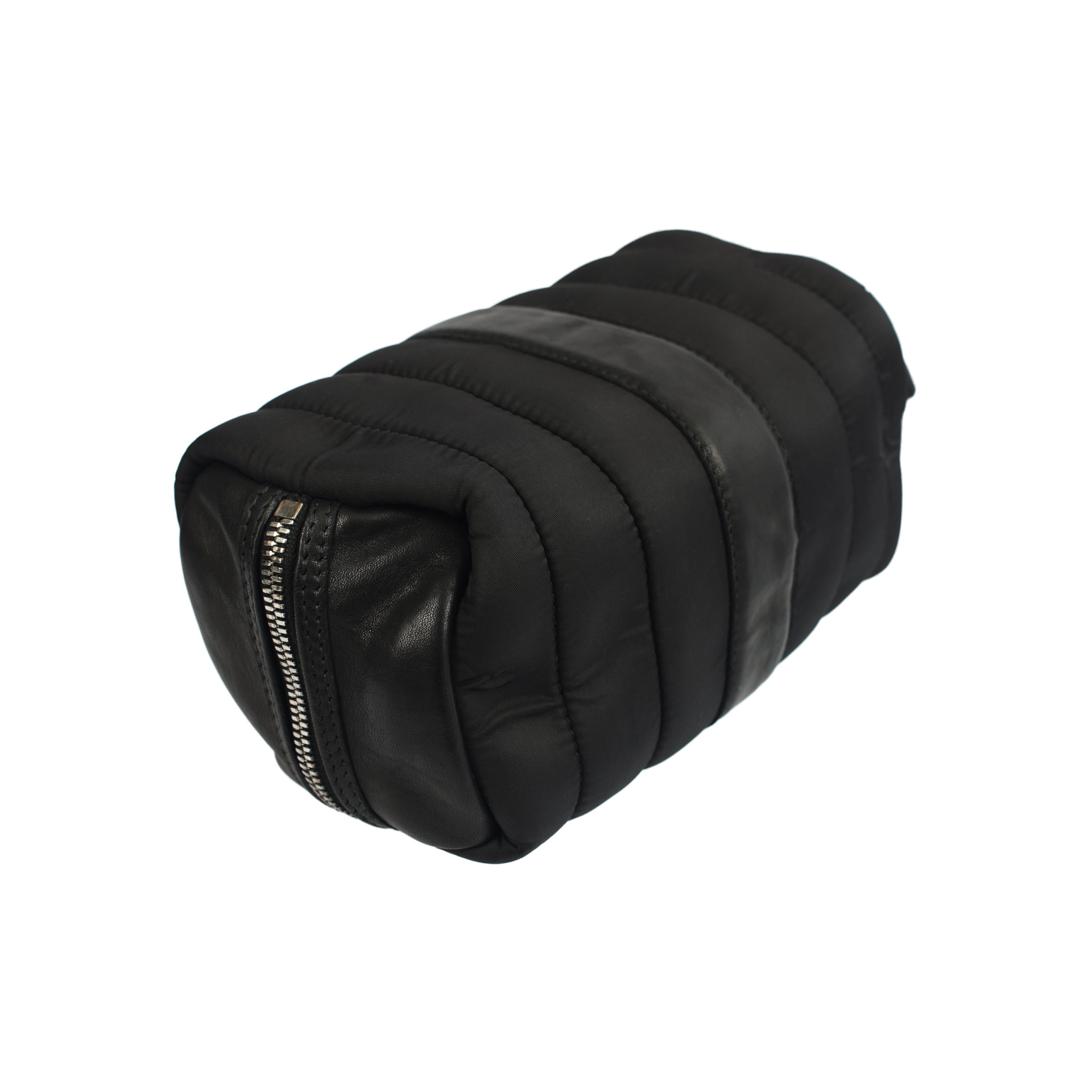 Guidi Black Nylon & Leather Washbag