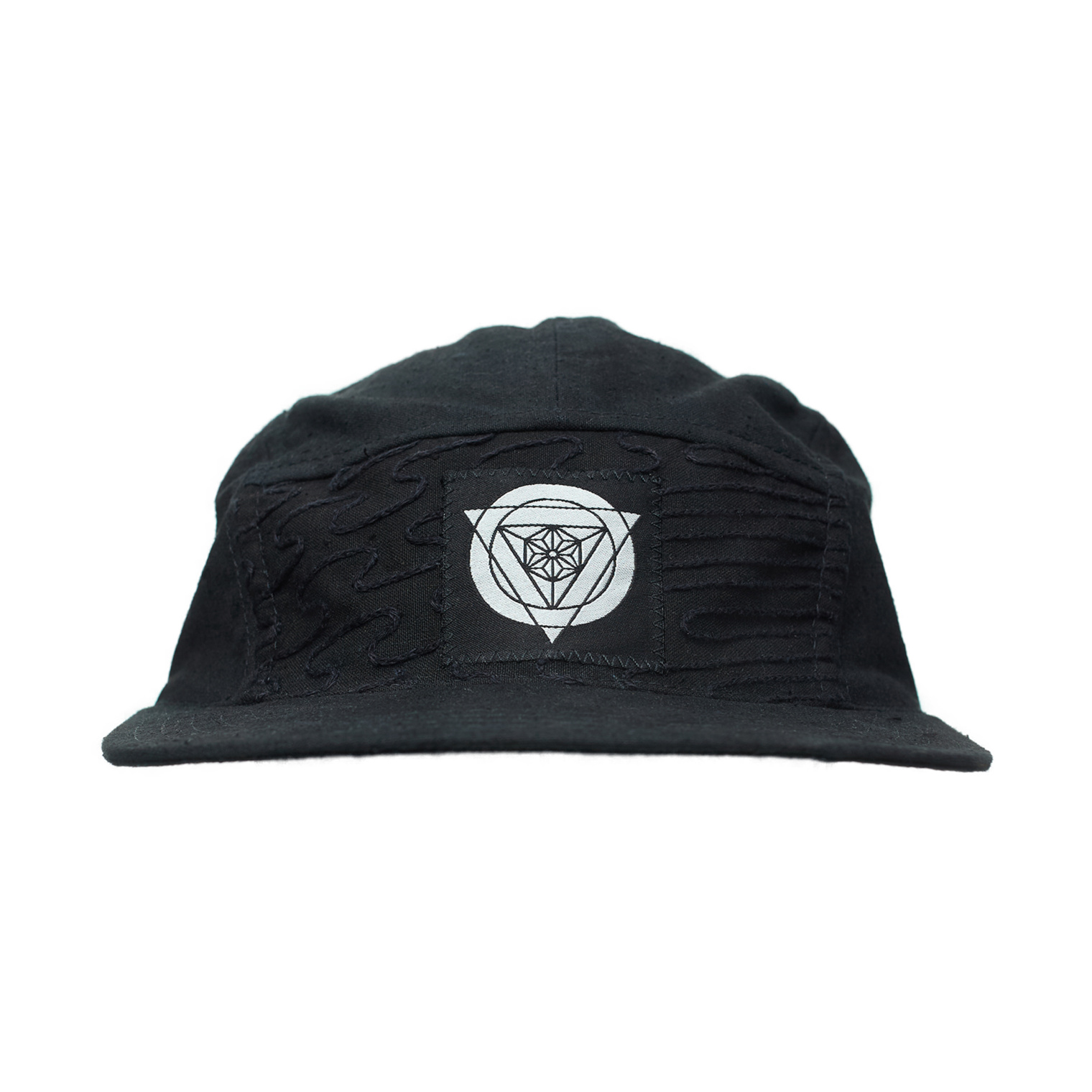 PLANIMETRY Black cap with patch