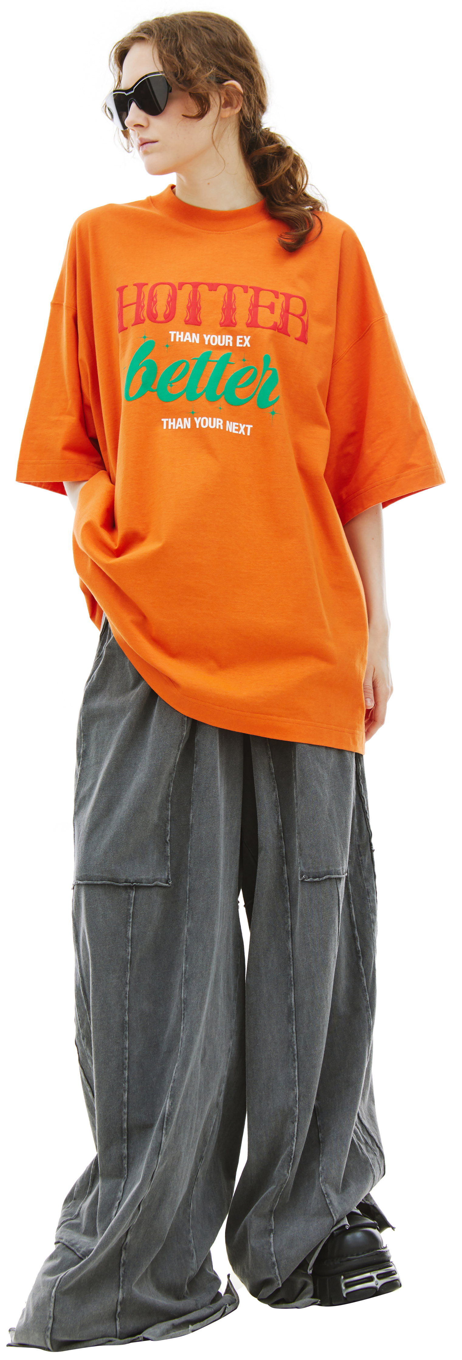 VETEMENTS Оверсайз футболка \'Hotter Than Your Ex\'