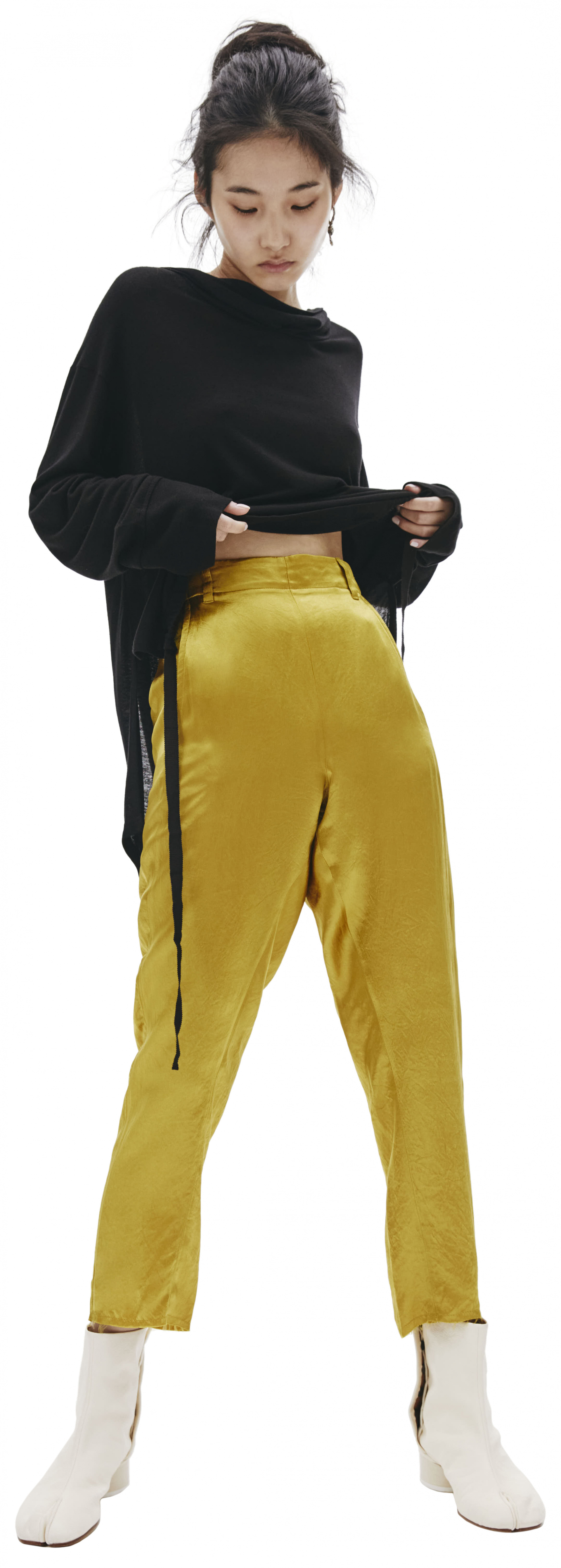 golden cropped trousers 