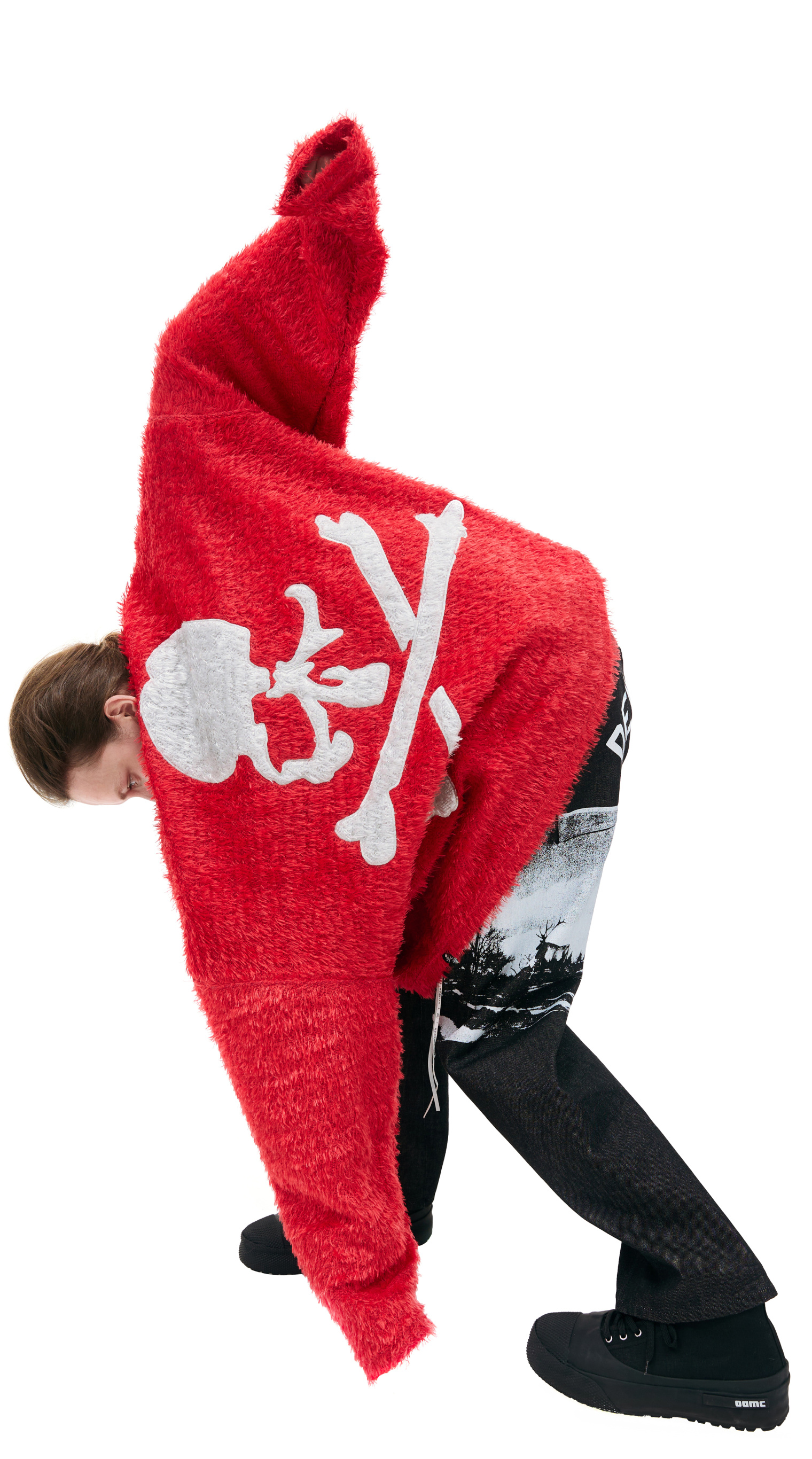 Mastermind WORLD Logo shaggy sweater
