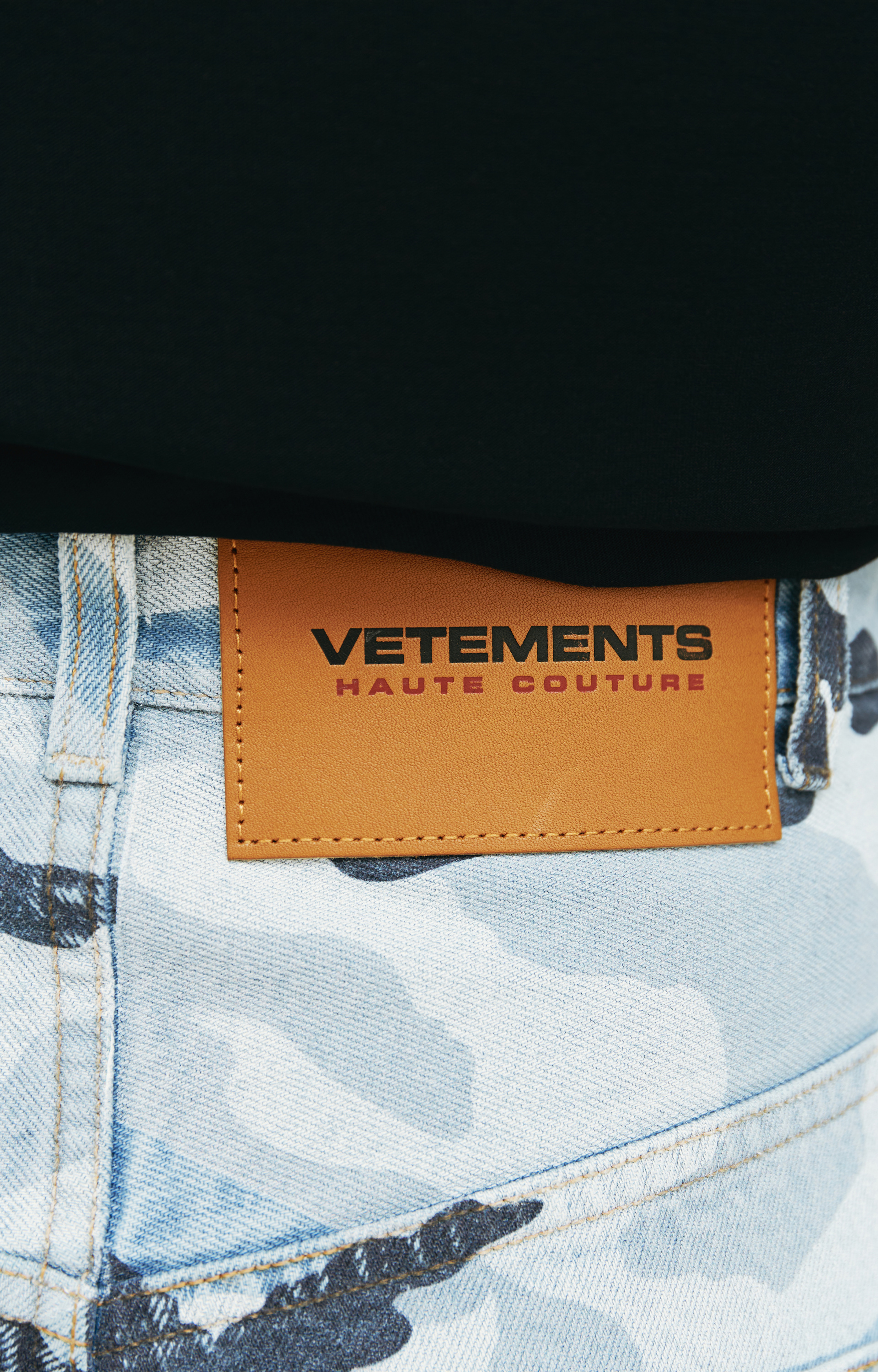 VETEMENTS Camo wide-leg jeans