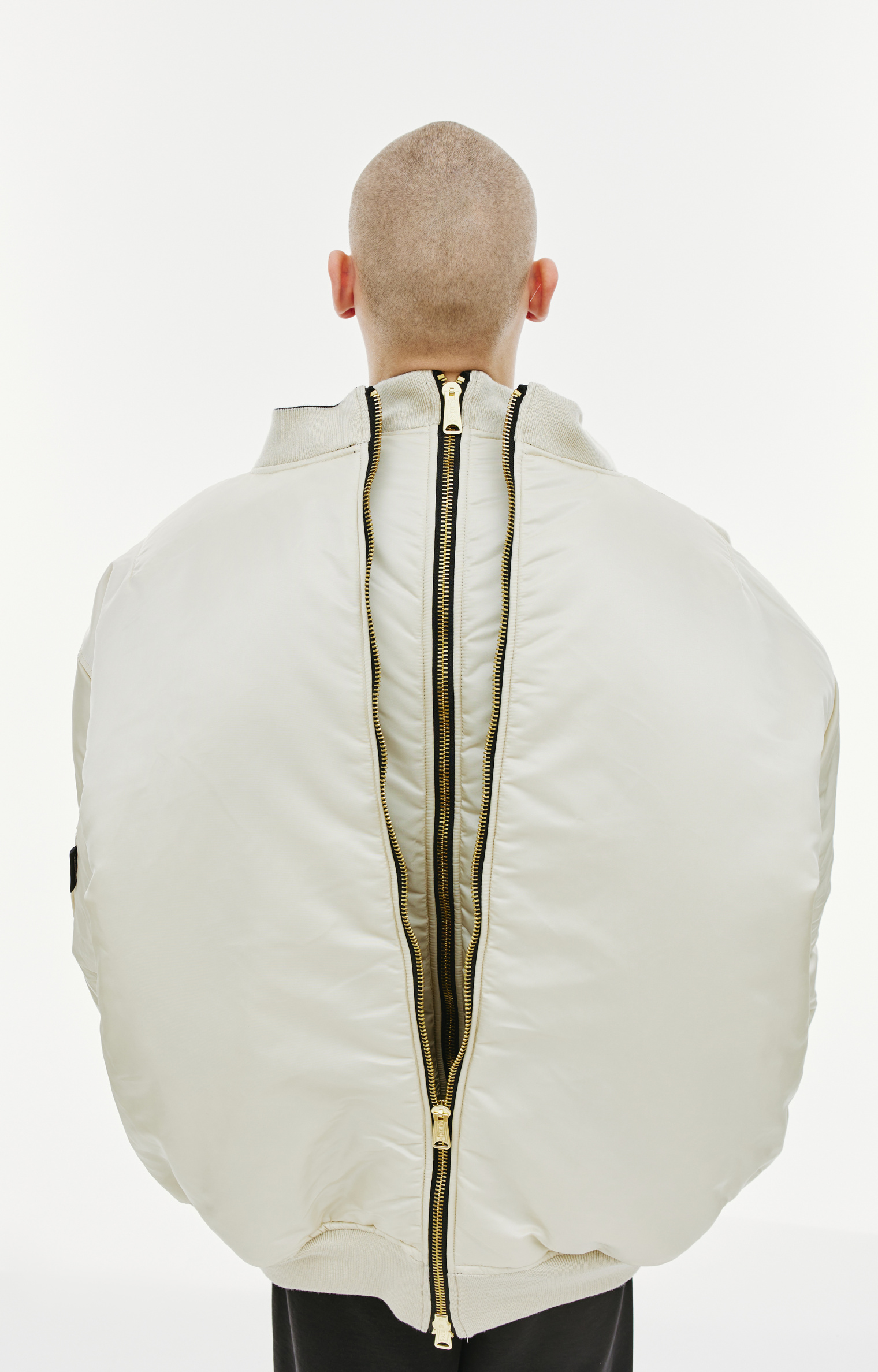 VETEMENTS х Alpha Industries double reversible bomber jacket