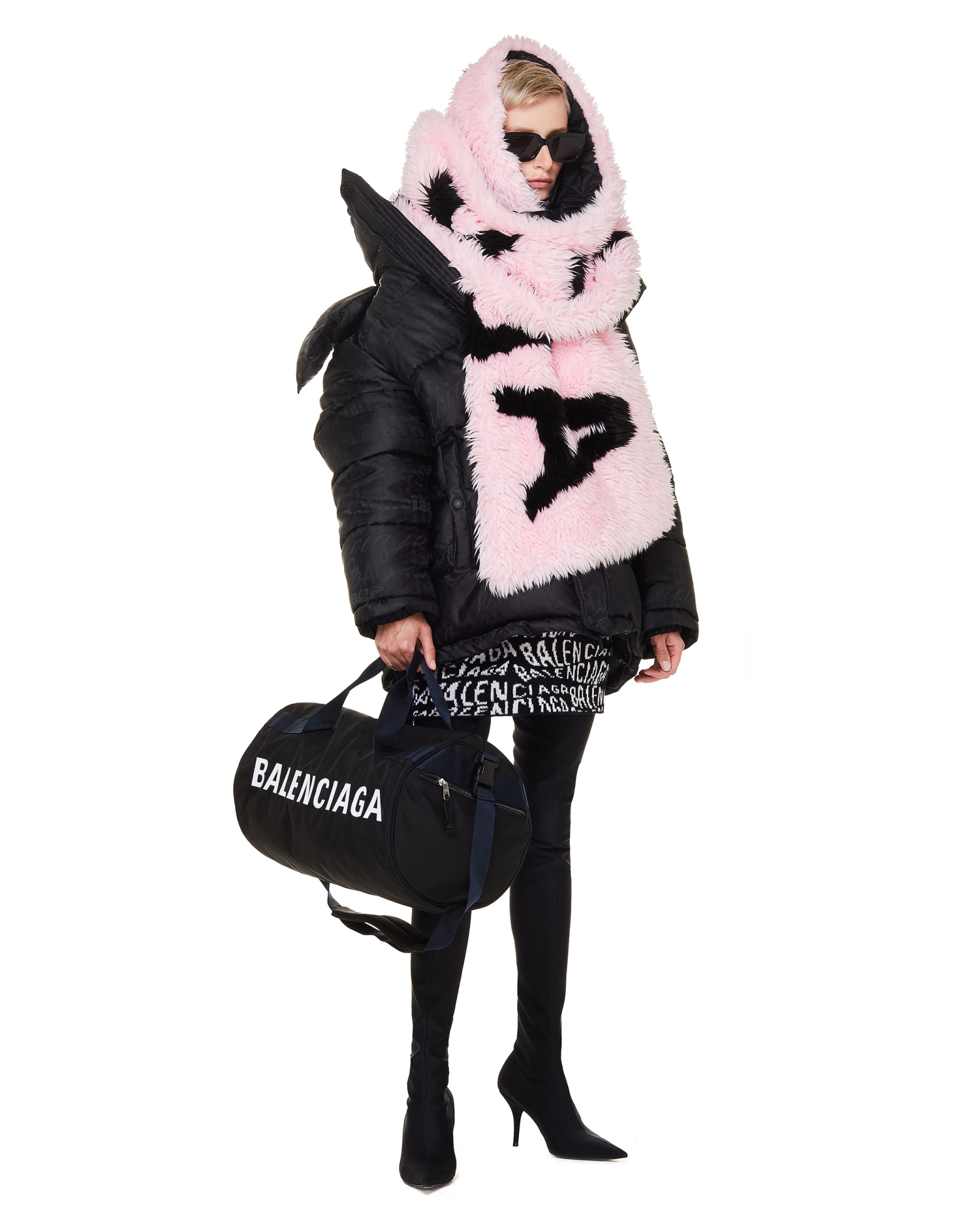 Balenciaga Розовый шарф Giant из искусственного меха