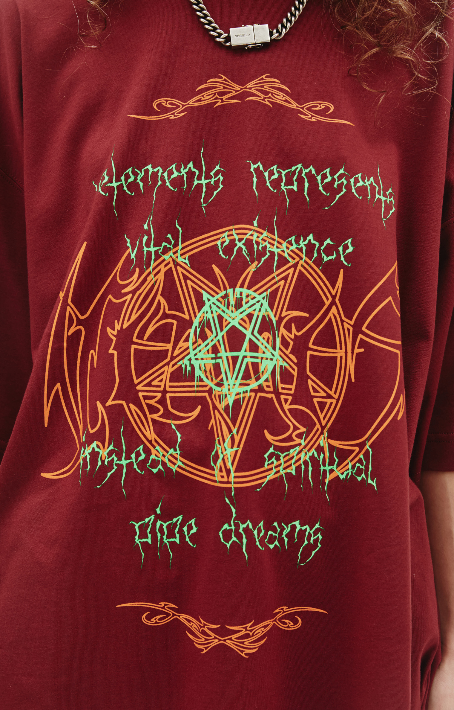 VETEMENTS Gothic Oversized t-shirt