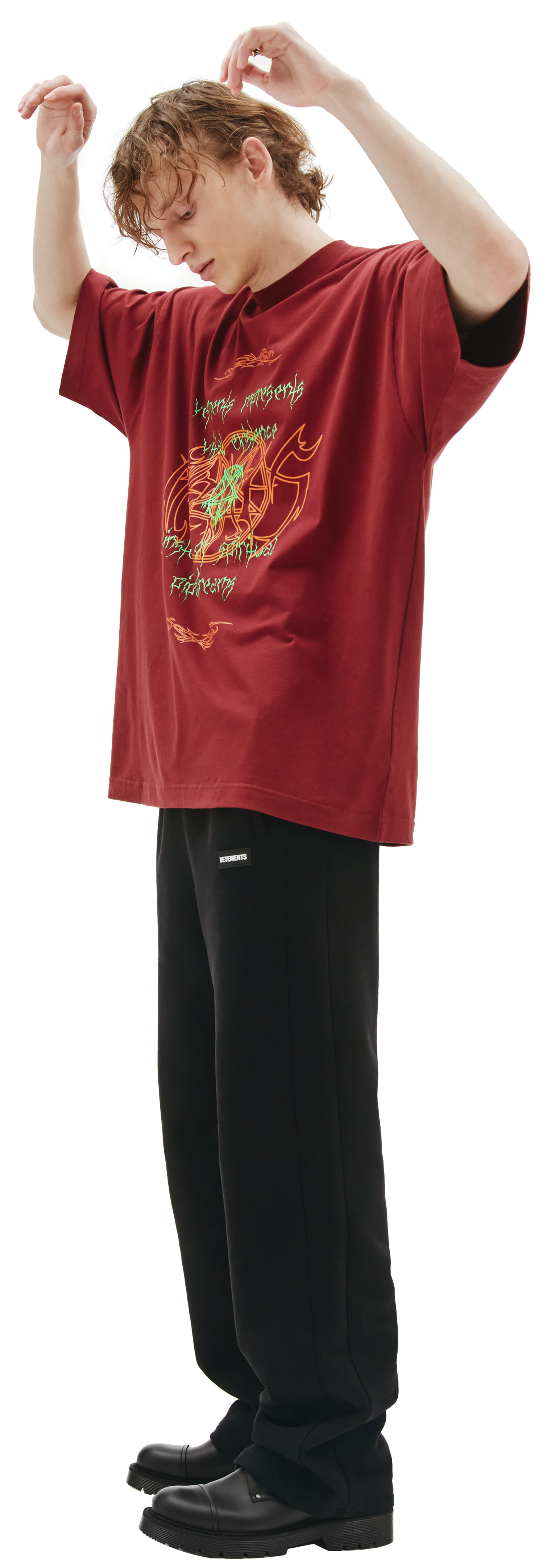 VETEMENTS Gothic Oversized t-shirt