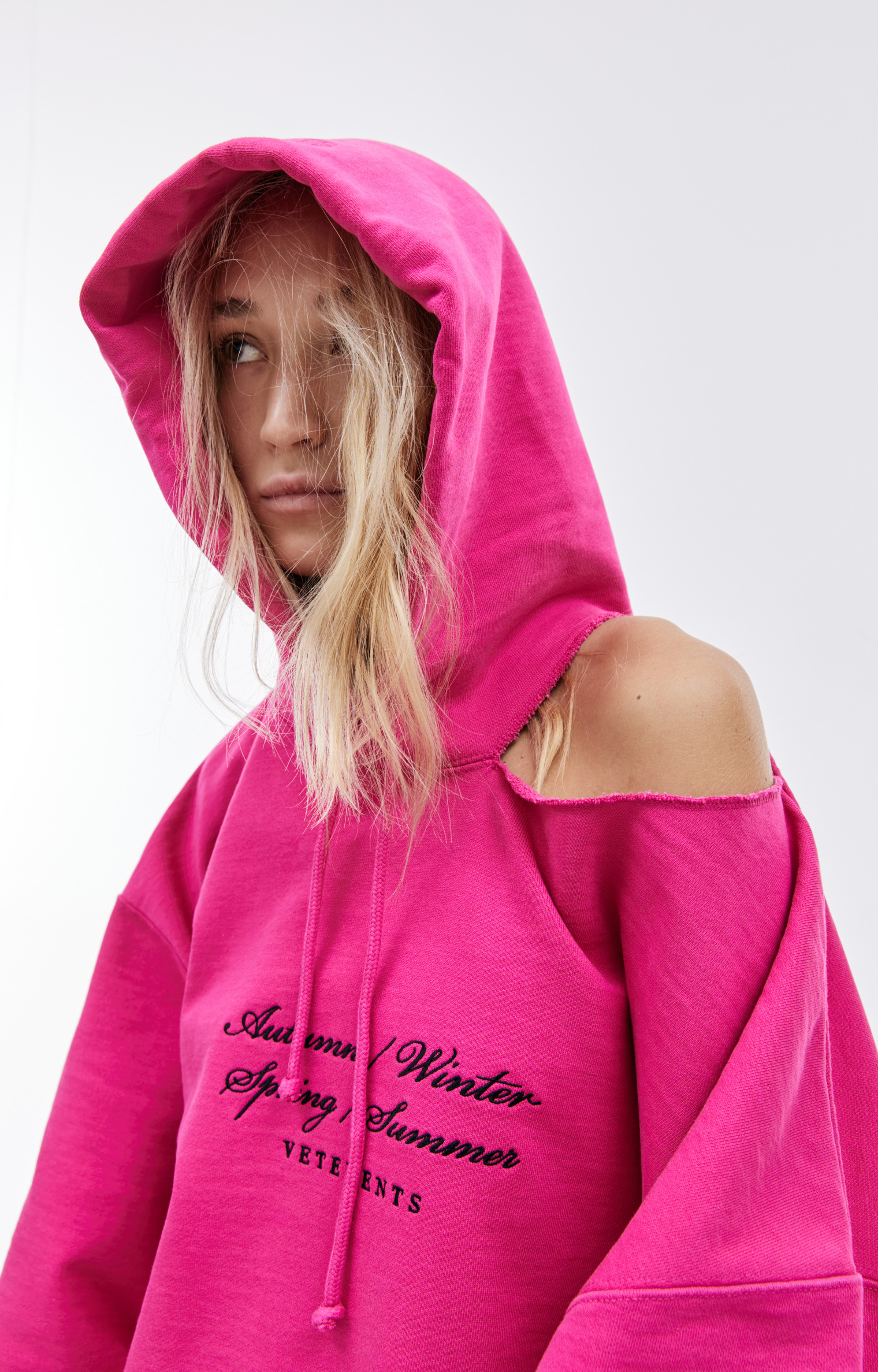 VETEMENTS Pink oversized hoodie