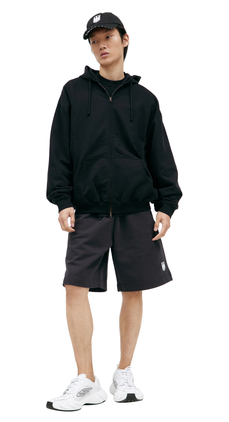 VETEMENTS 
