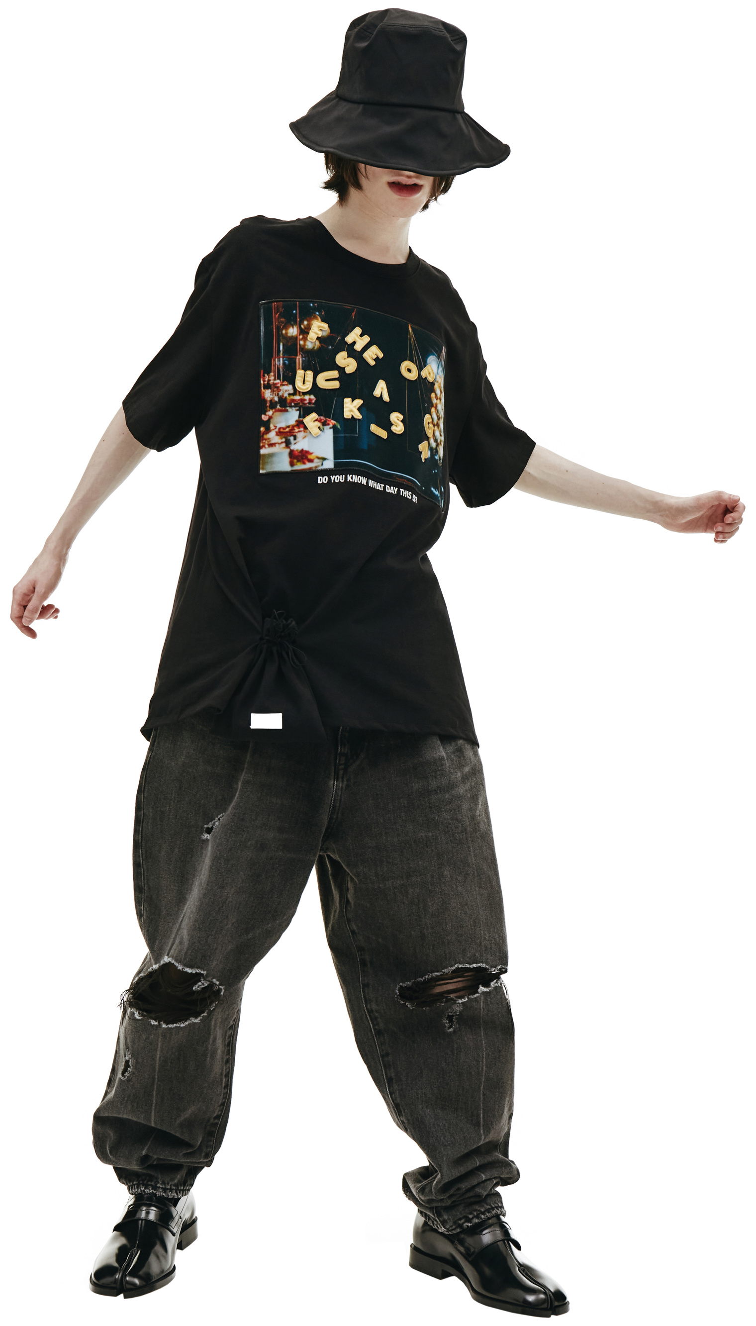 Doublet T-shirt With Lettering & Pouch