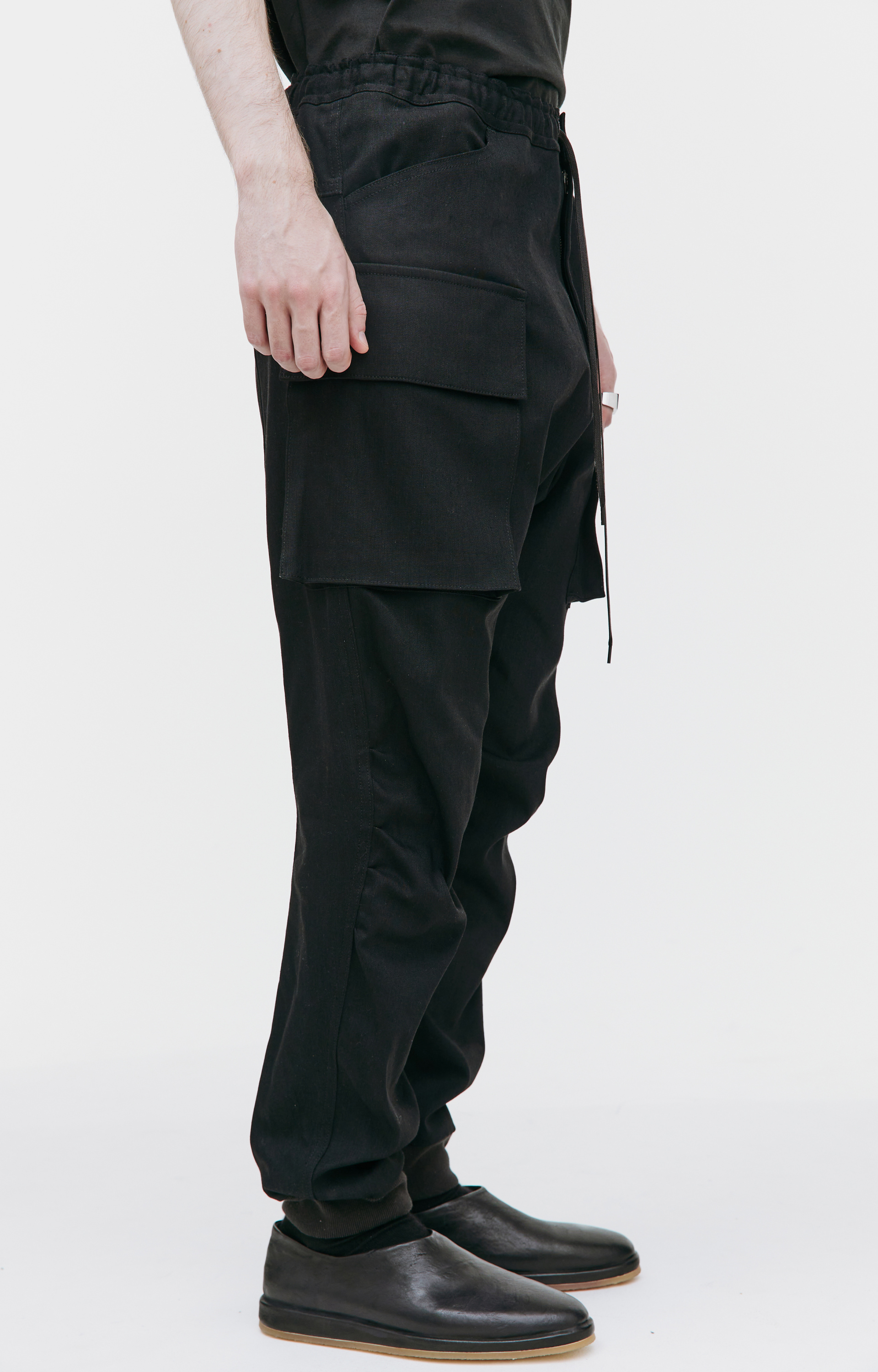 The Viridi-Anne Black jogger jeans