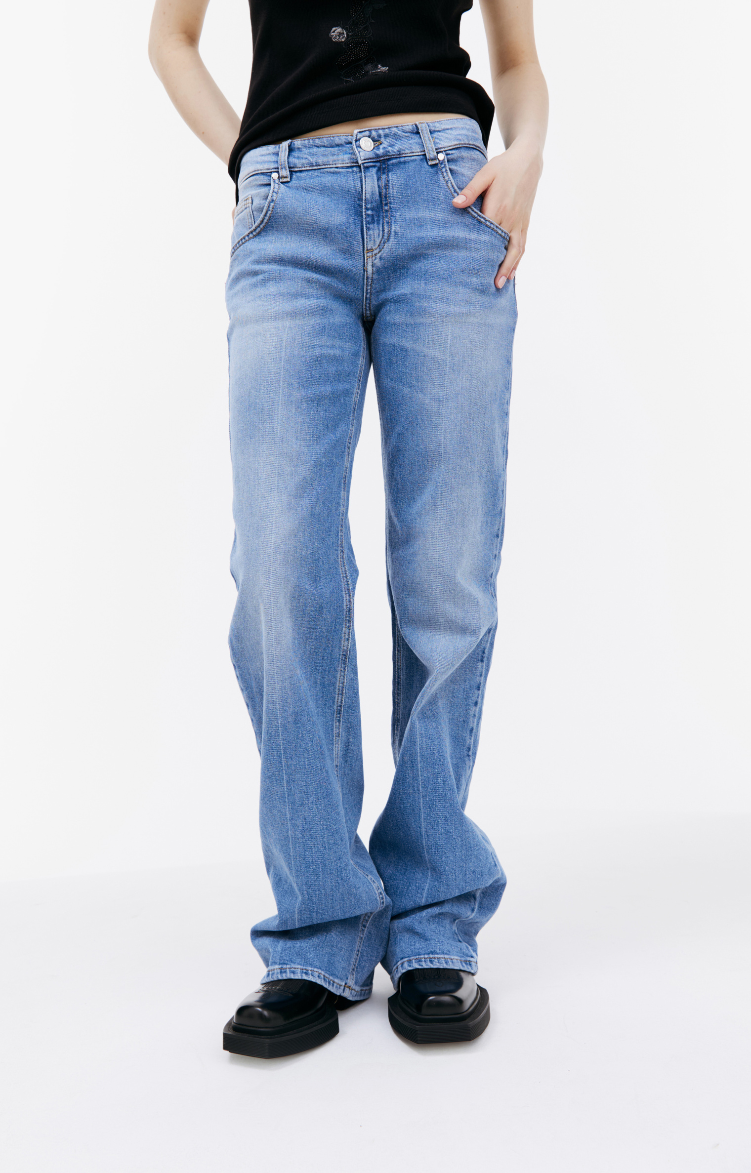 Blumarine Голубые прямые джинсы
