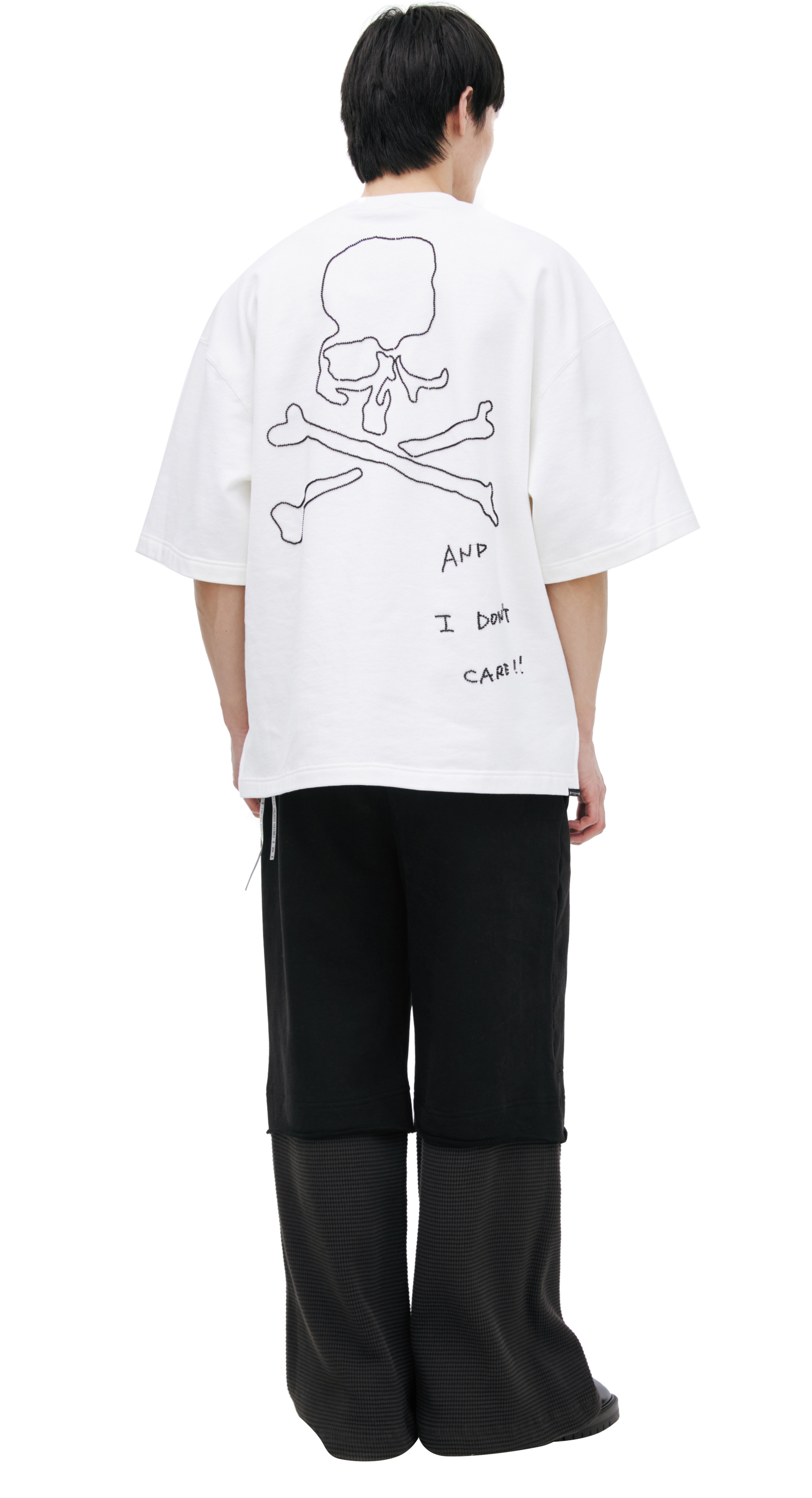 Buy Mastermind WORLD men white t-shirt with an embroidered for