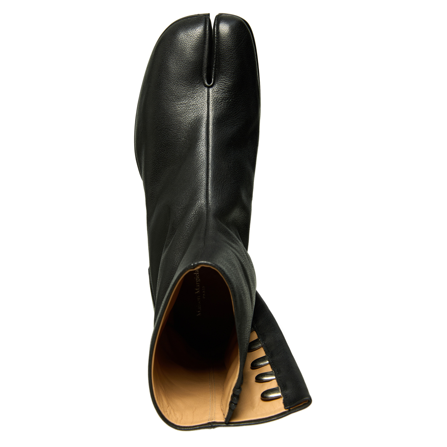 Buy Maison Margiela men black tabi ankle boots for $1,705 online