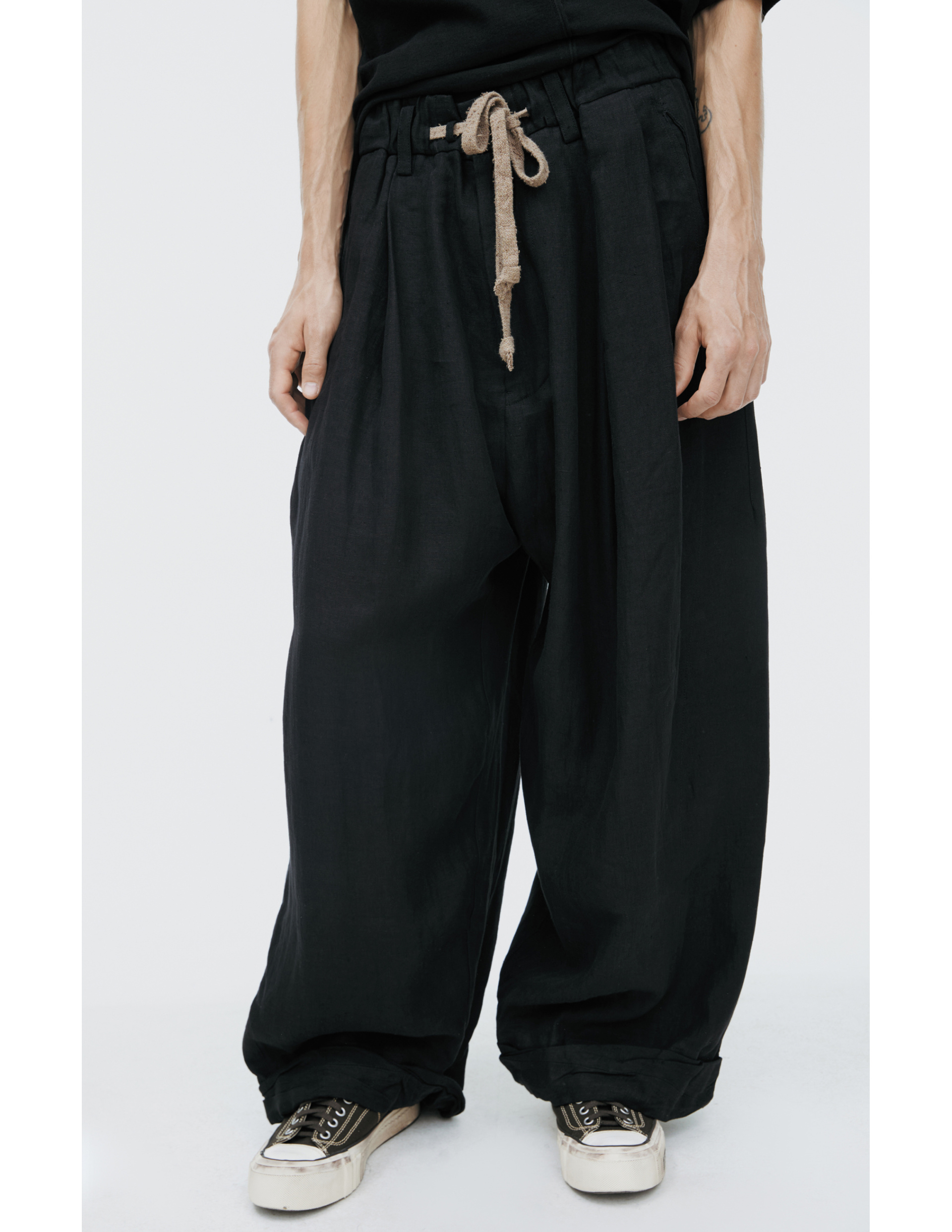 Ziggy Chen Брюки-0M2610519 DRAWSTRING TROUSERS свободного кроя, эластичный пояс с кулиской, черные