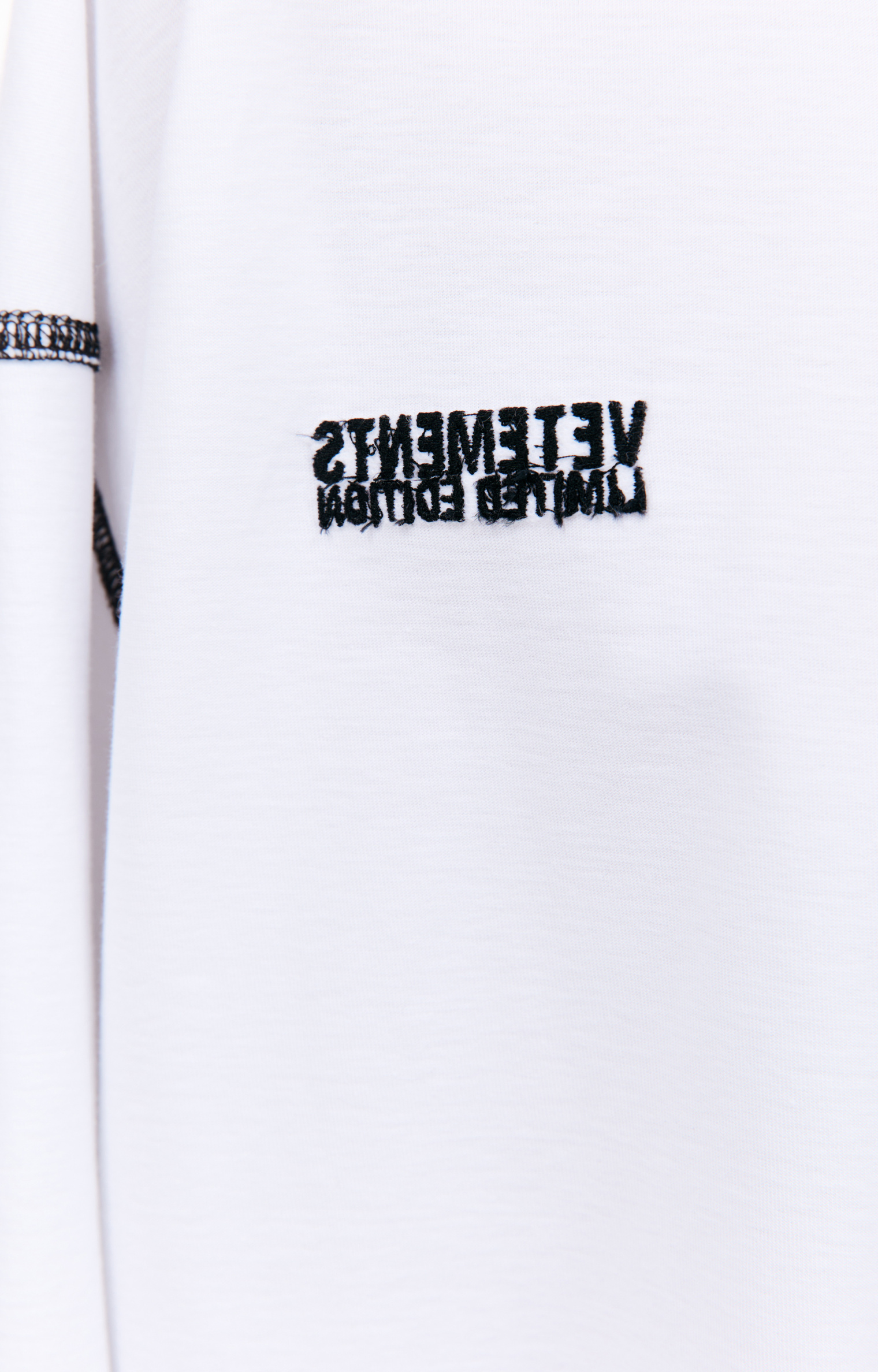 VETEMENTS Oversized inside-out t-shirt
