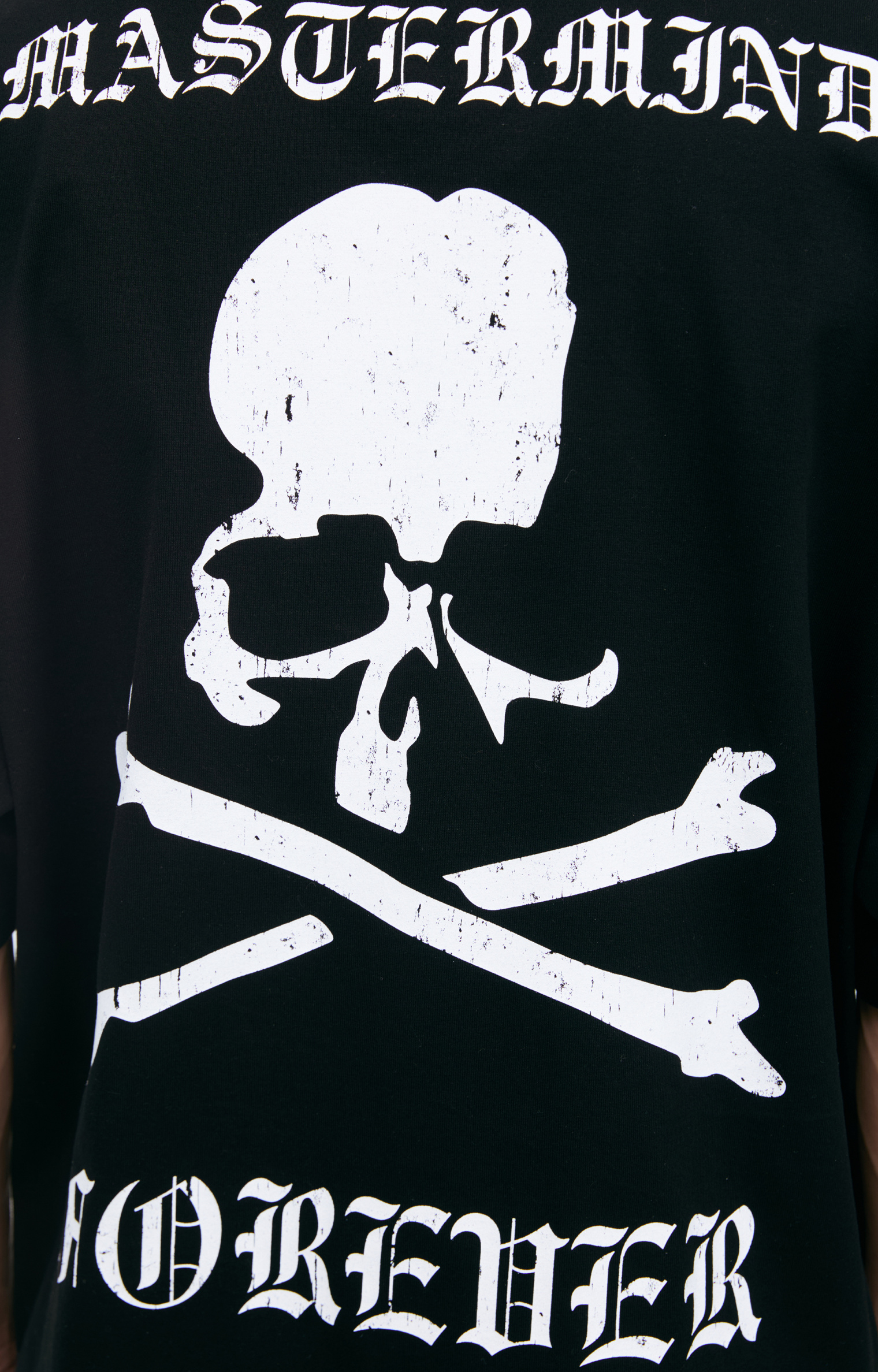 Buy Mastermind WORLD men black will never die t-shirt for €565
