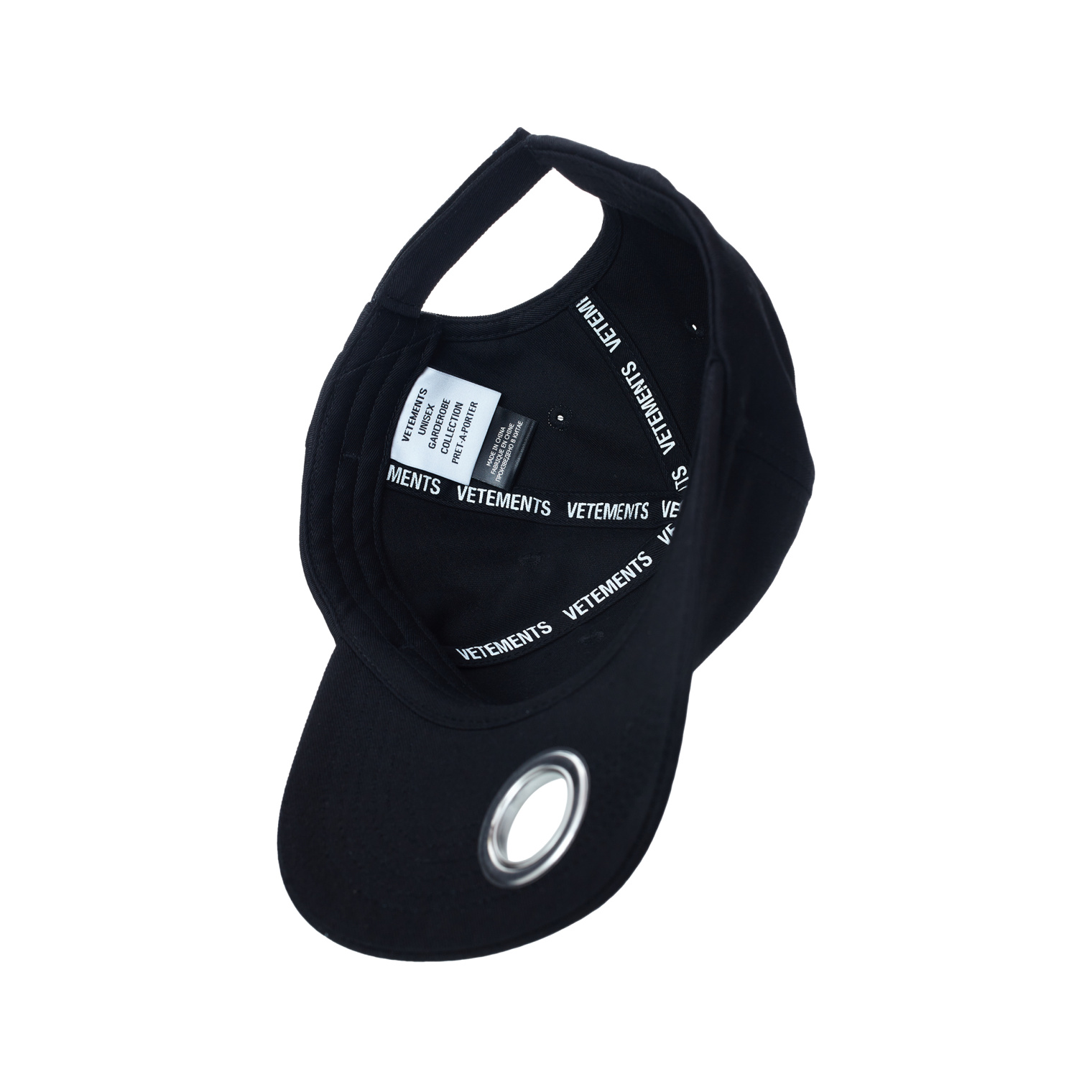 VETEMENTS Black ring cap