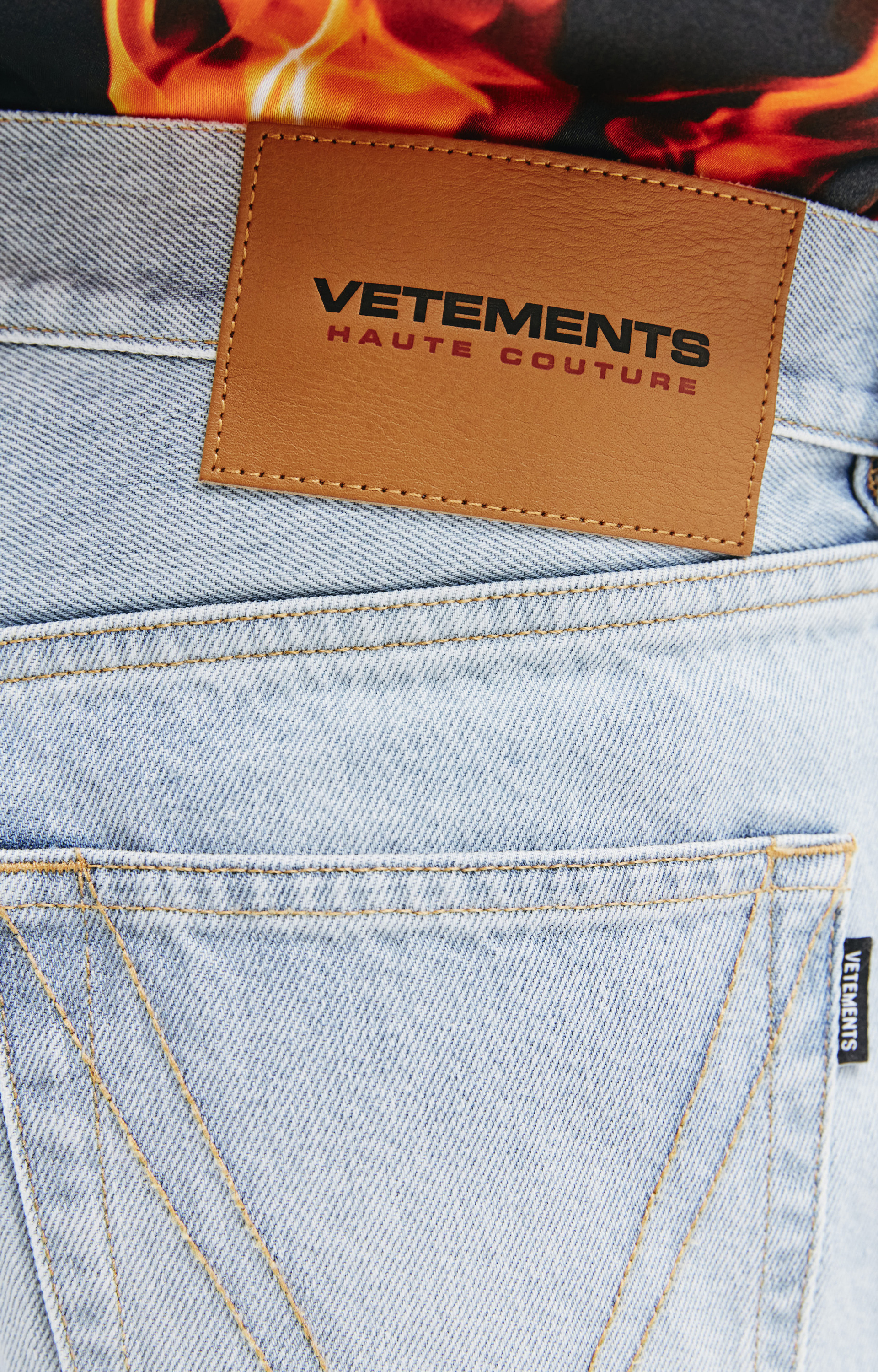 VETEMENTS Blue washed jeans