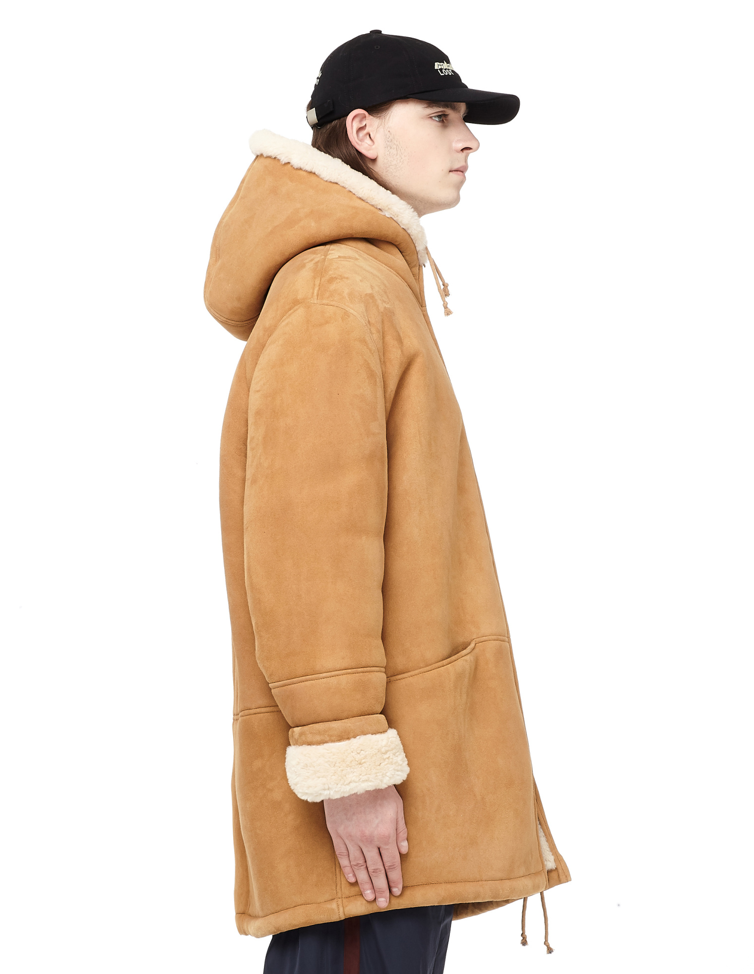 Yeezy Бежевая дубленка oversize