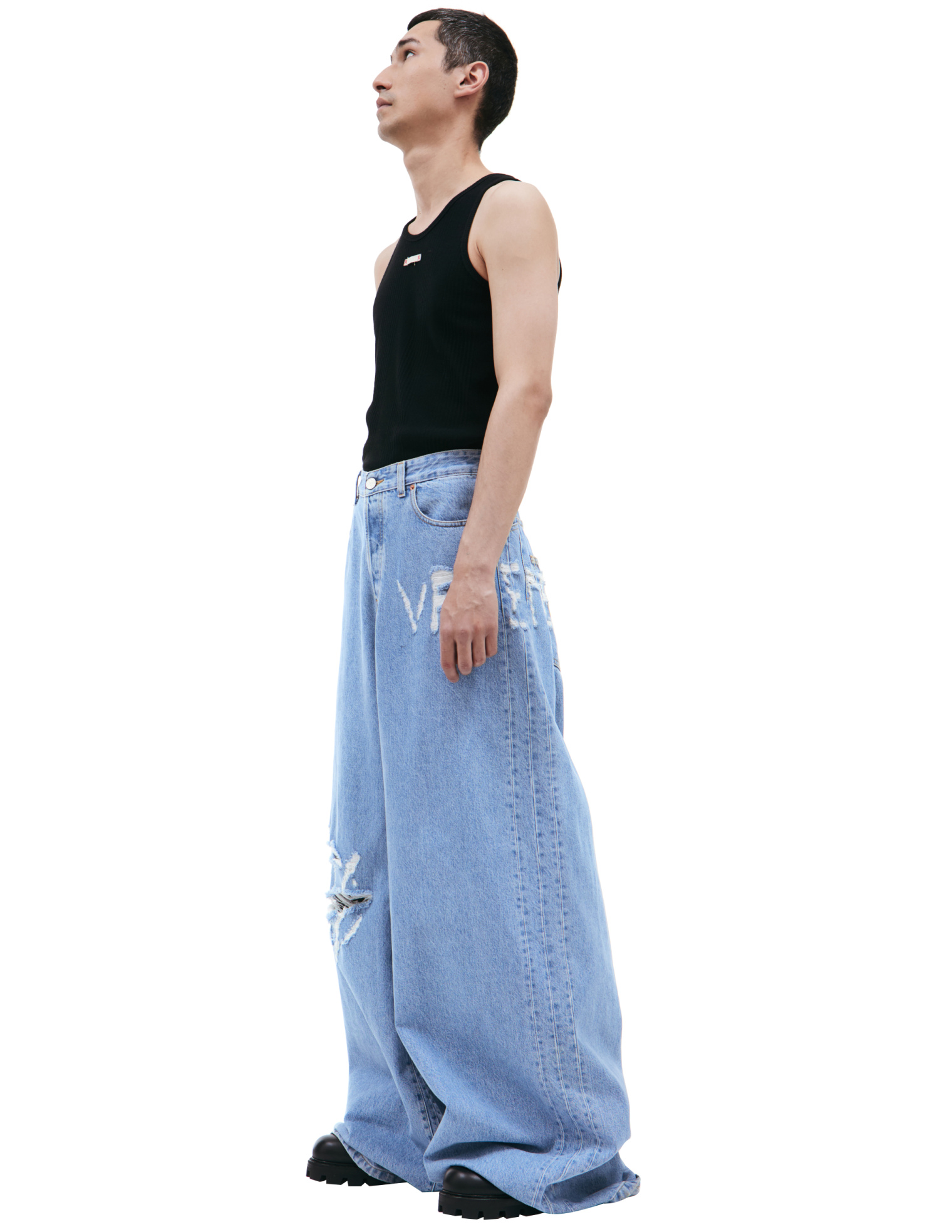 VETEMENTS Logo destroyed baggy jeans