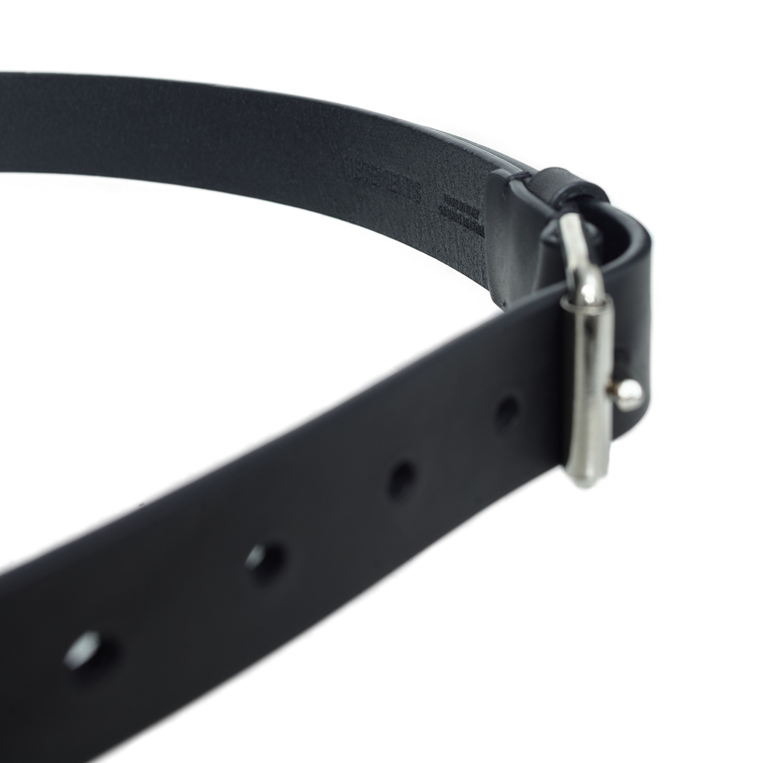 VETEMENTS Gothic logo belt