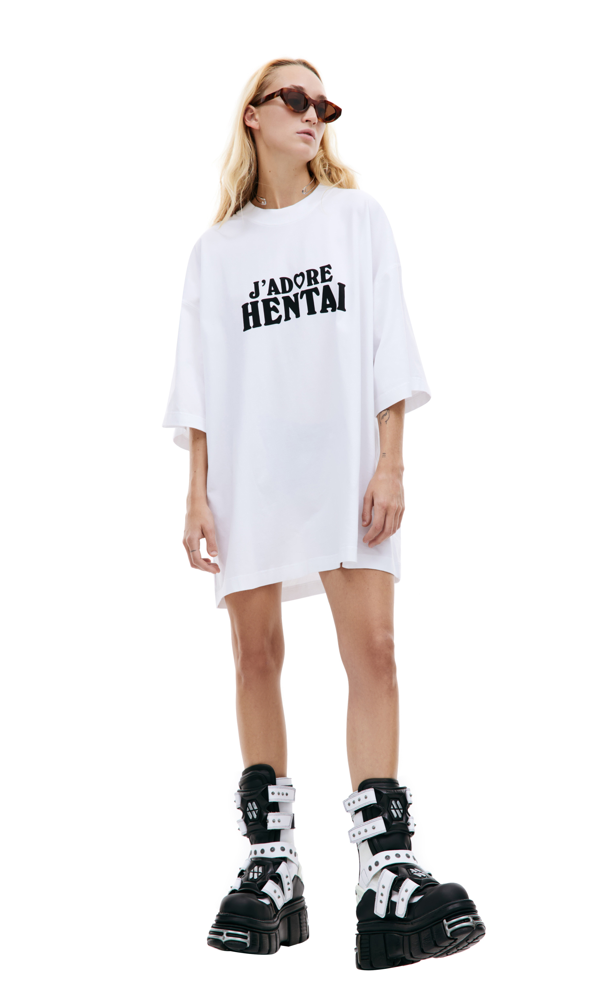 Женские футболки VETEMENTS, купить по цене от 37 150 руб. в интернет ...