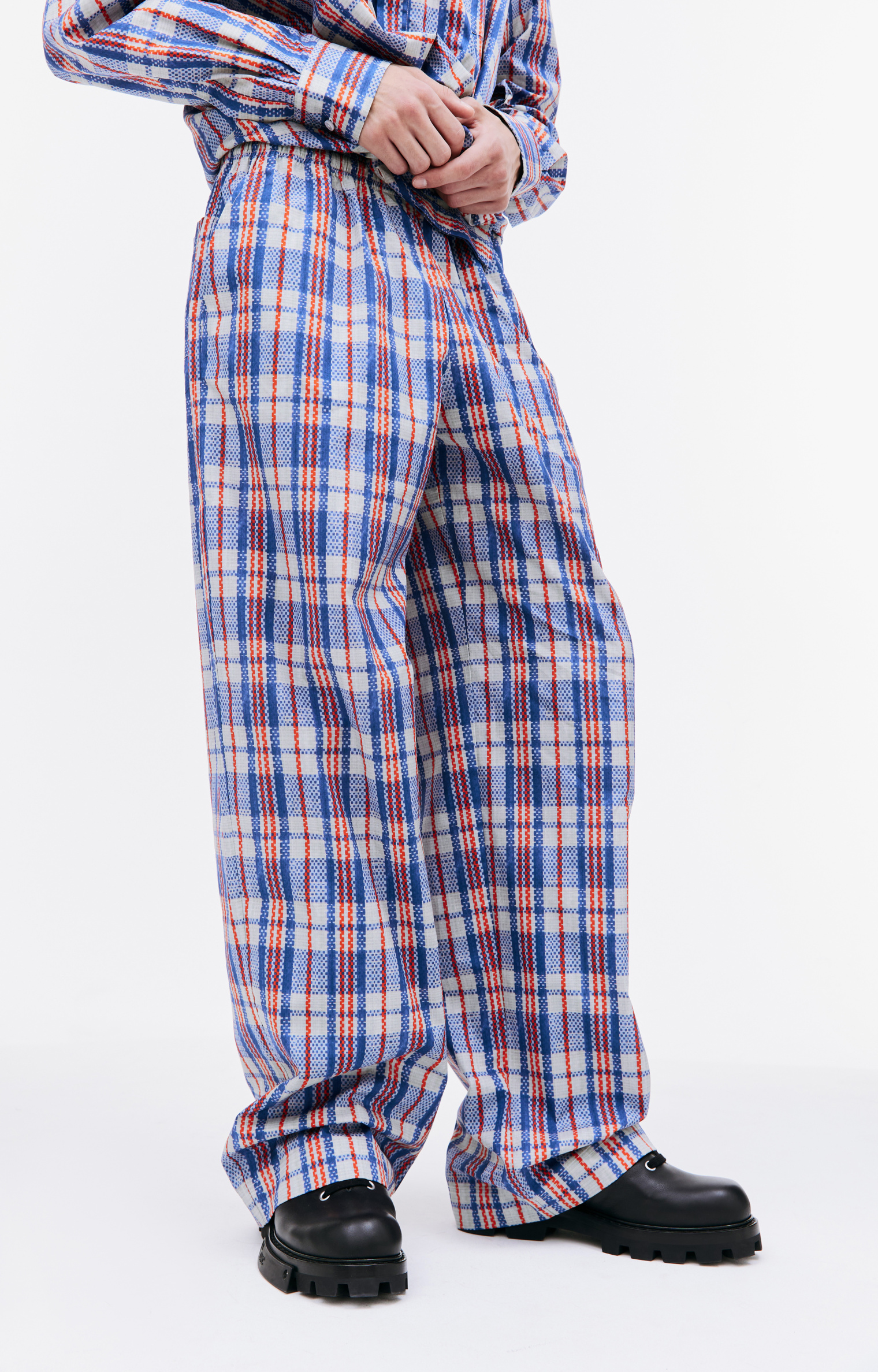 VETEMENTS Checked trousers