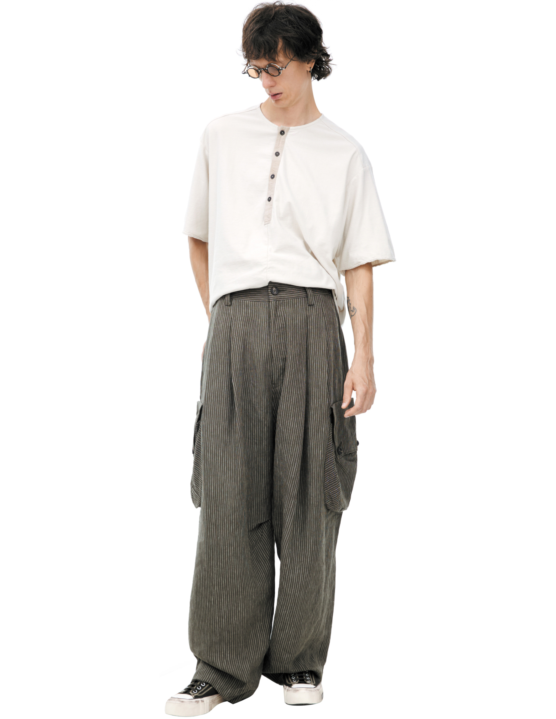 Ziggy Chen Брюки-0M2610556 TATIC WORKERS TROUSERS, свободные карго-штаны с двойными защипами, в полоску хаки