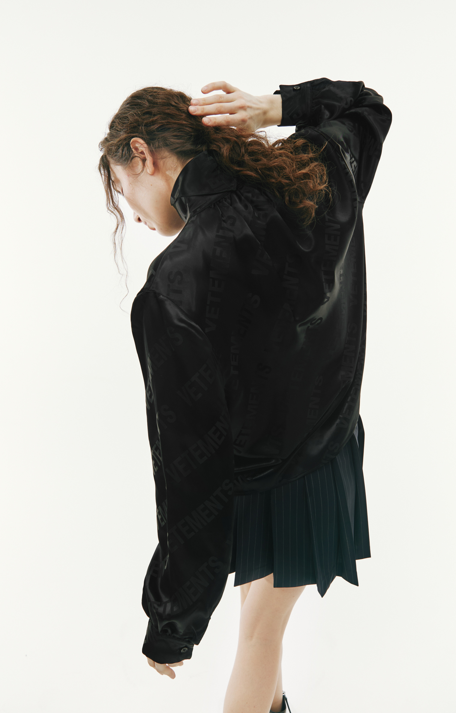 VETEMENTS Black shirt with monogram