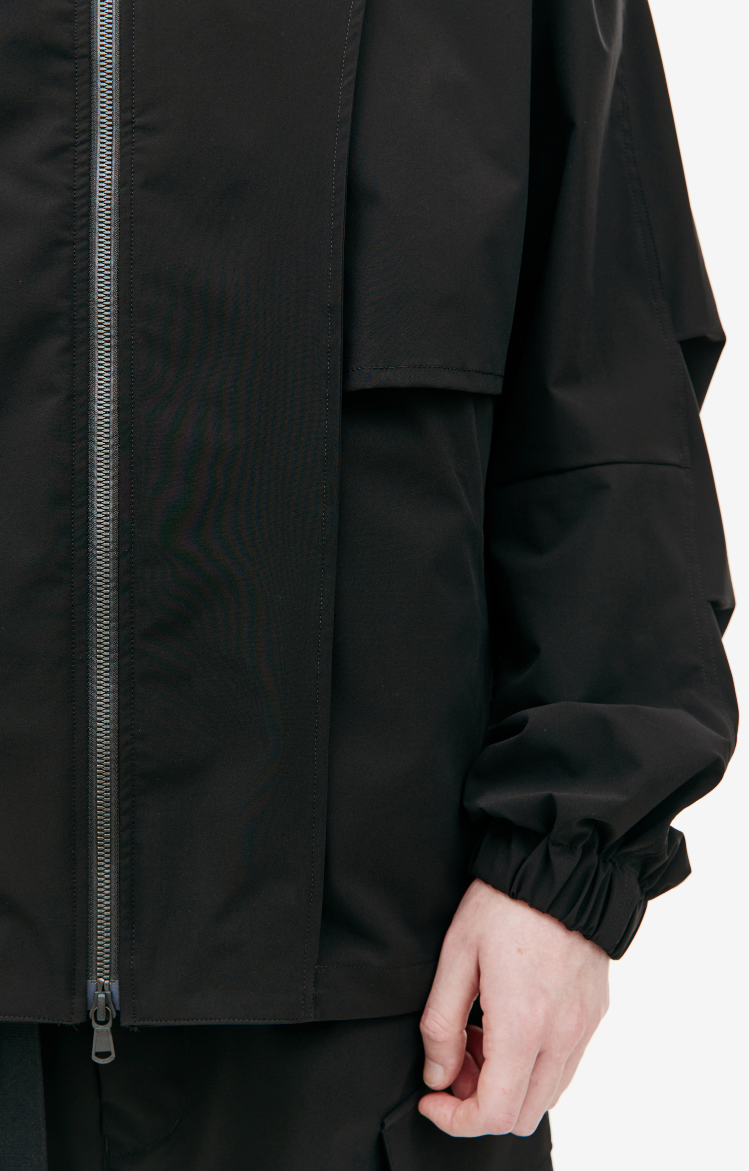 The Viridi-Anne Water-repellent hooded jacket