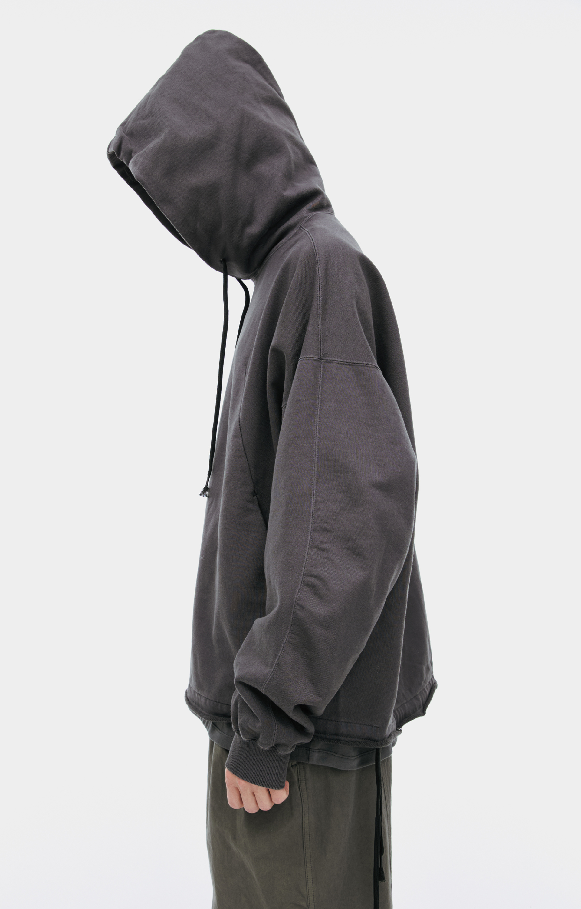 The Viridi-Anne Cotton hoodie with a drawstring