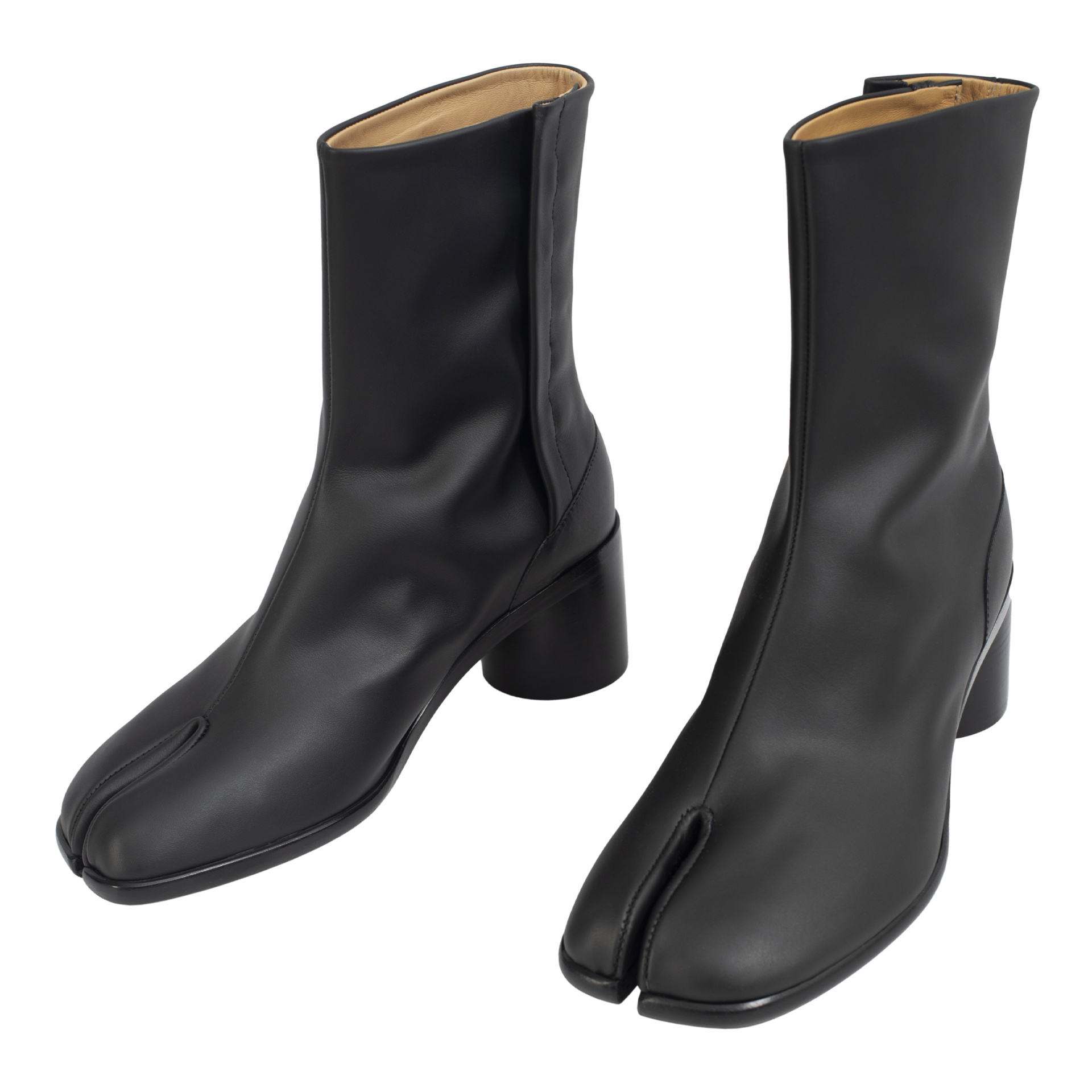 Maison Margiela Tabi Ankle Boots In Black