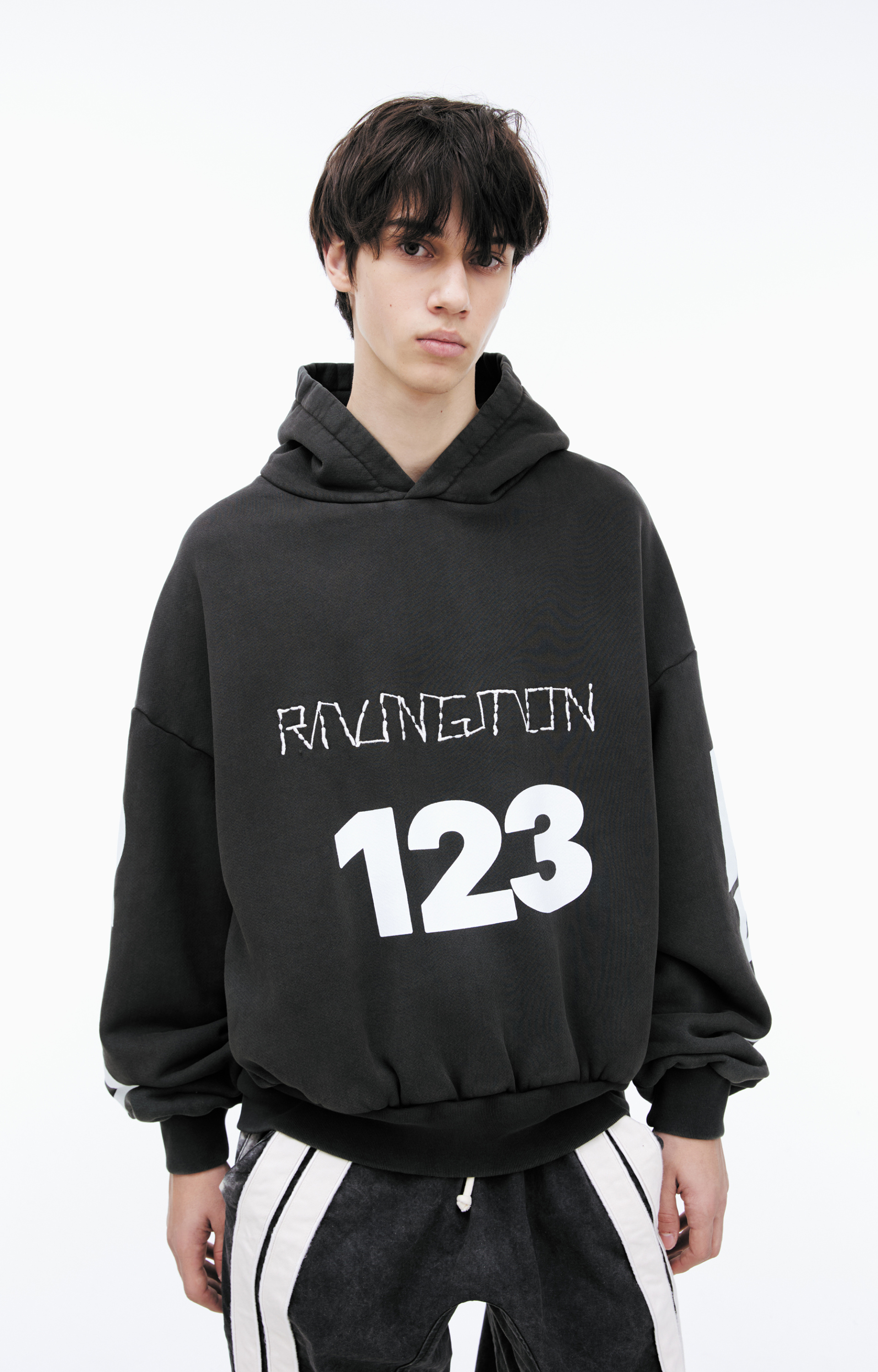 RRR123 Embroidered logo hoodie