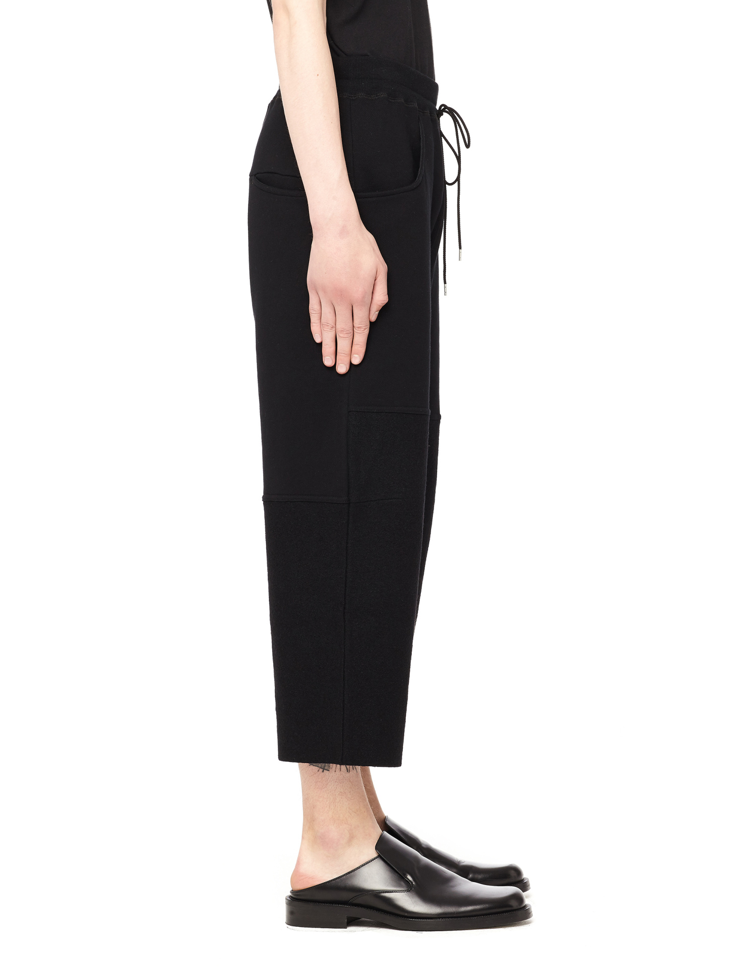 The Viridi-Anne Black Cropped Sweatpants