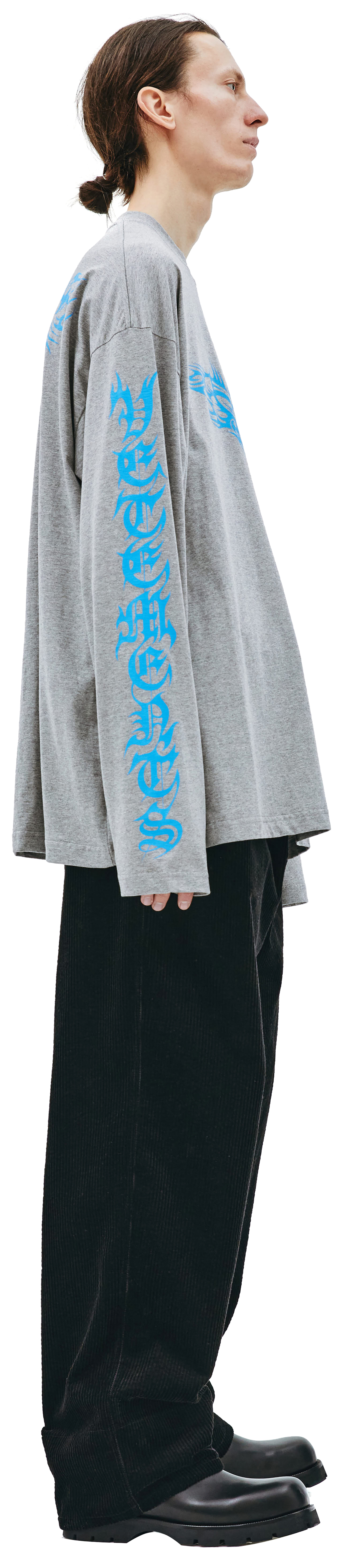 VETEMENTS Gothic print longsleeve t-shirt in grey