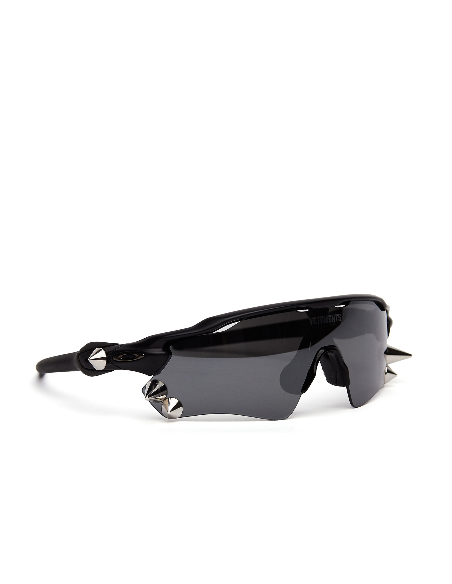 VETEMENTS Черные очки Oakley с шипами