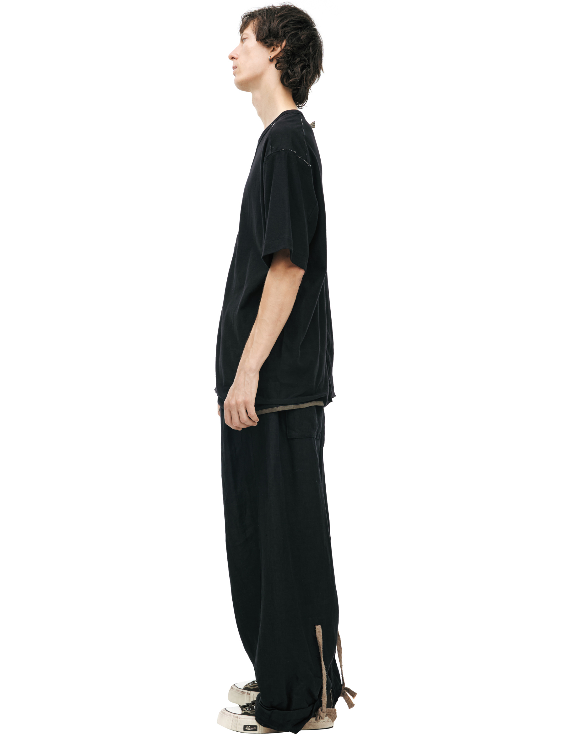 Ziggy Chen Футболка-0M2610218 CENTER SEAMED с вертикальными швами, свободный крой, удлиненный силуэт, черная