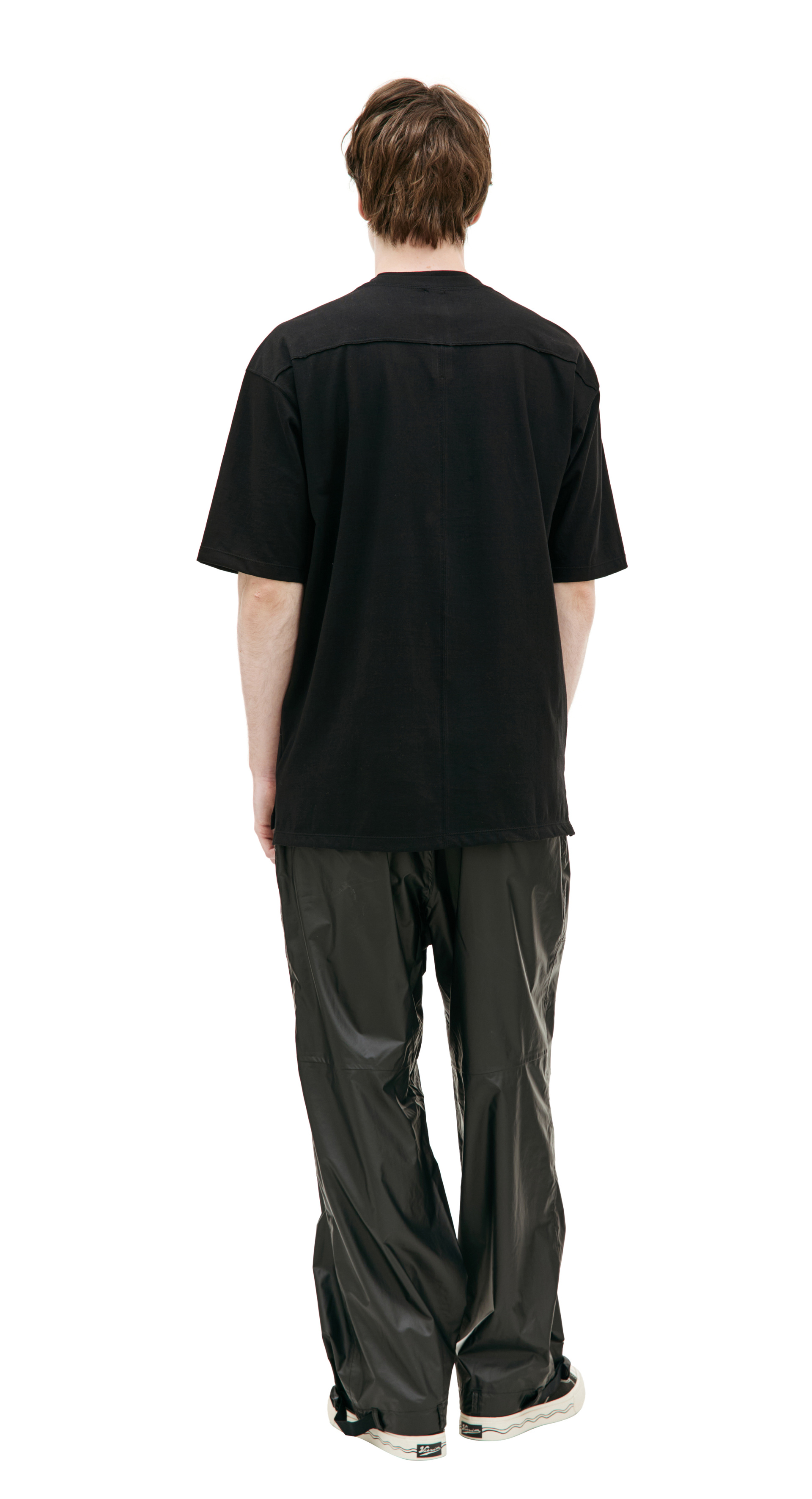 The Viridi-Anne Black t-shirt with patch pocket