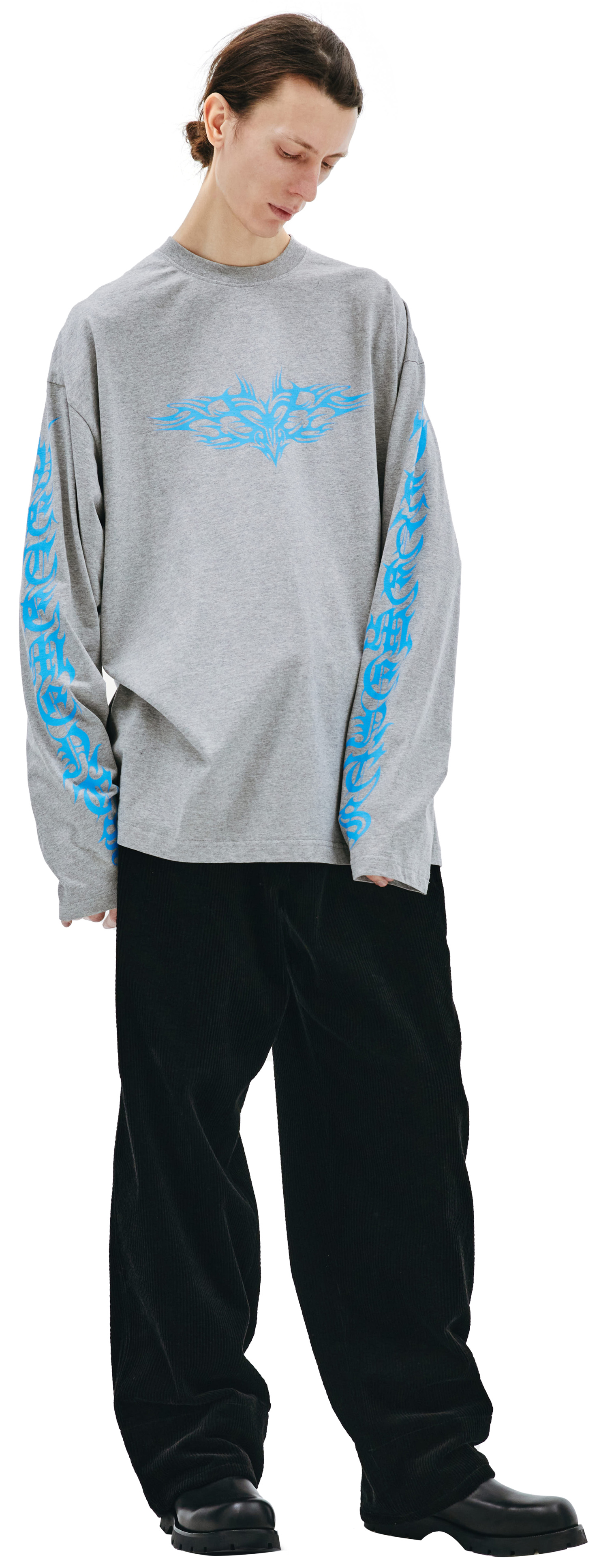 VETEMENTS Gothic print longsleeve t-shirt in grey