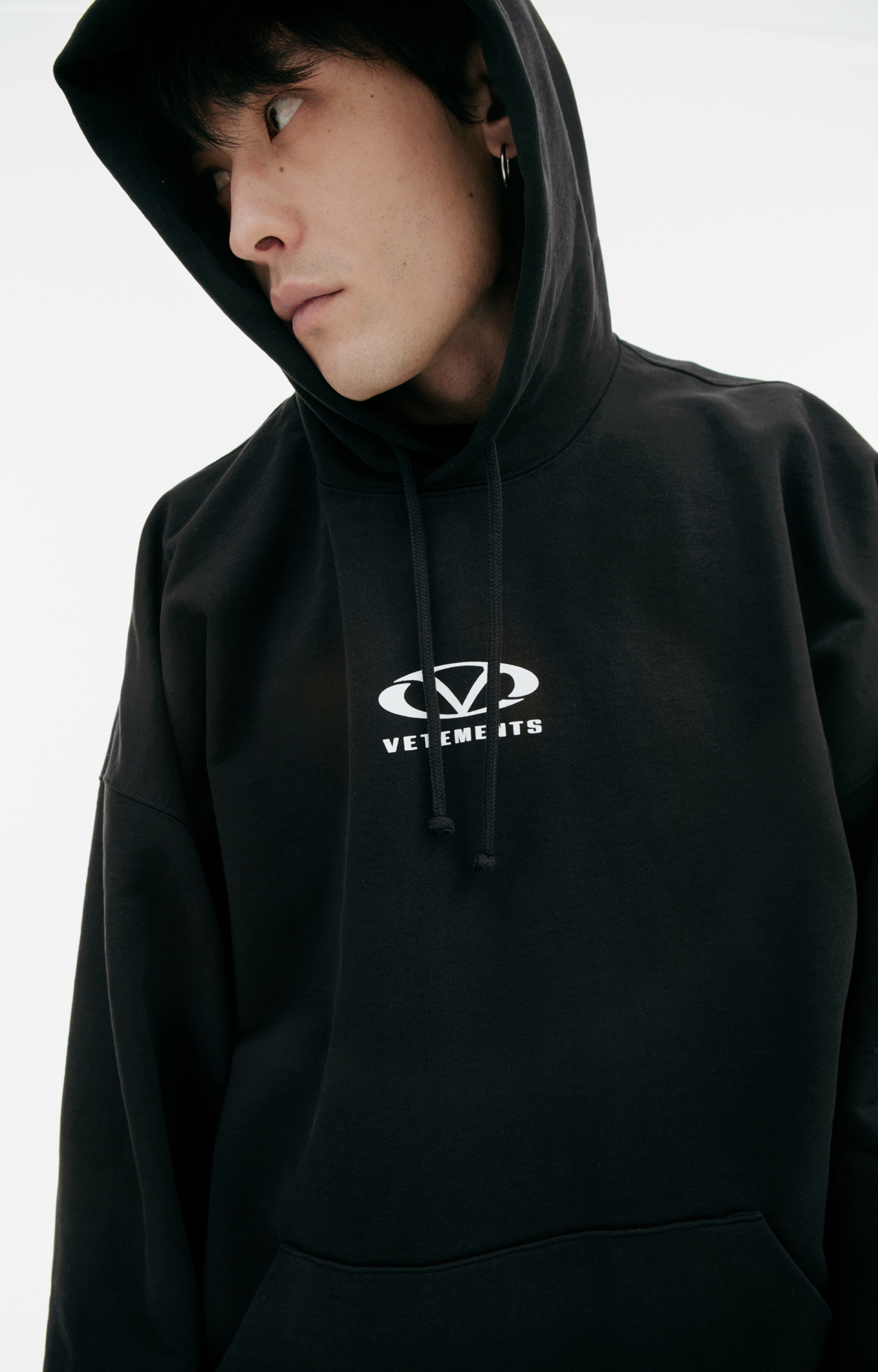 VETEMENTS Black logo hoodie