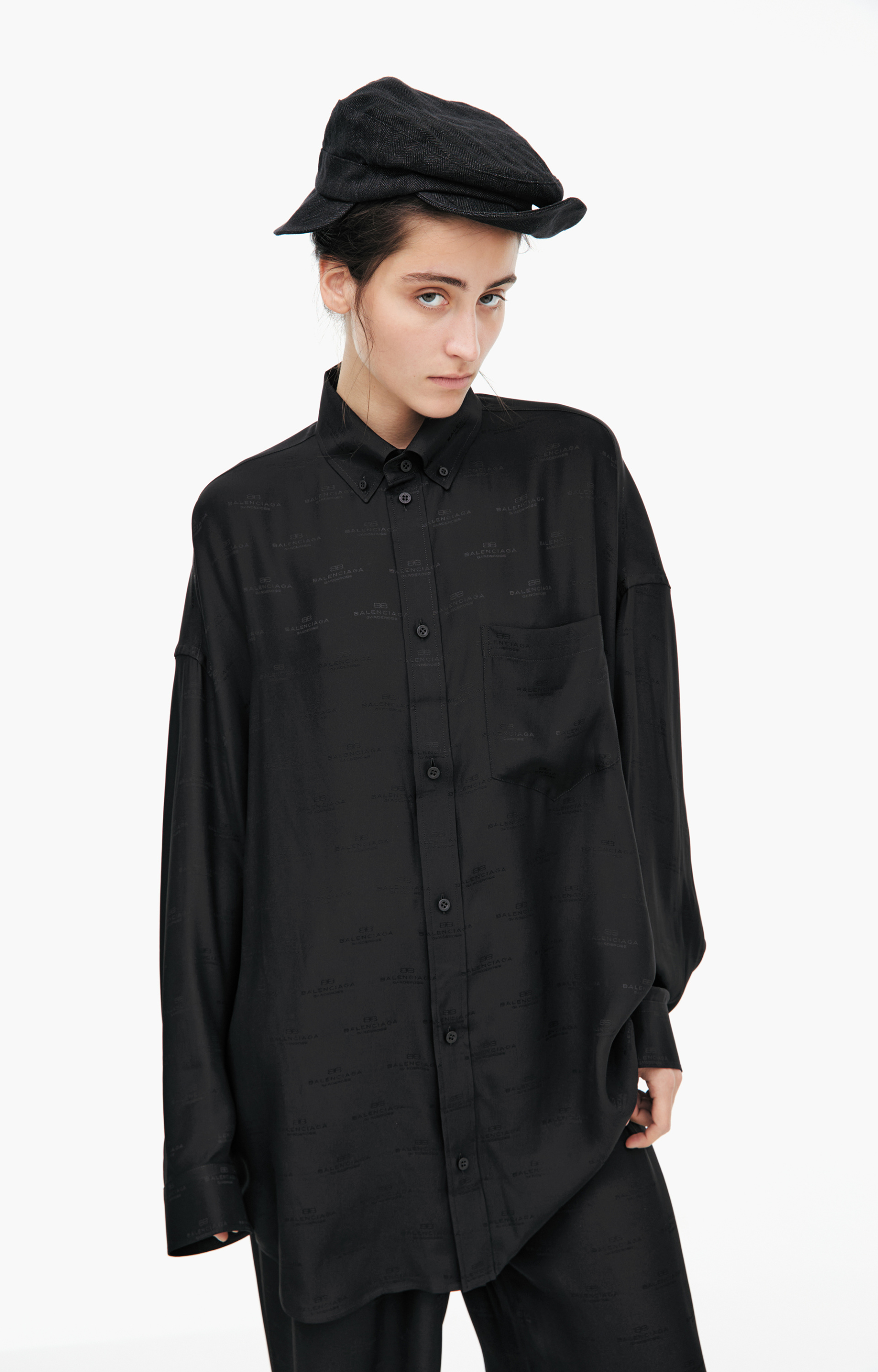 Balenciaga Блузка-773300/TRN07/1000 рубашка. вся в мелких лого, черн