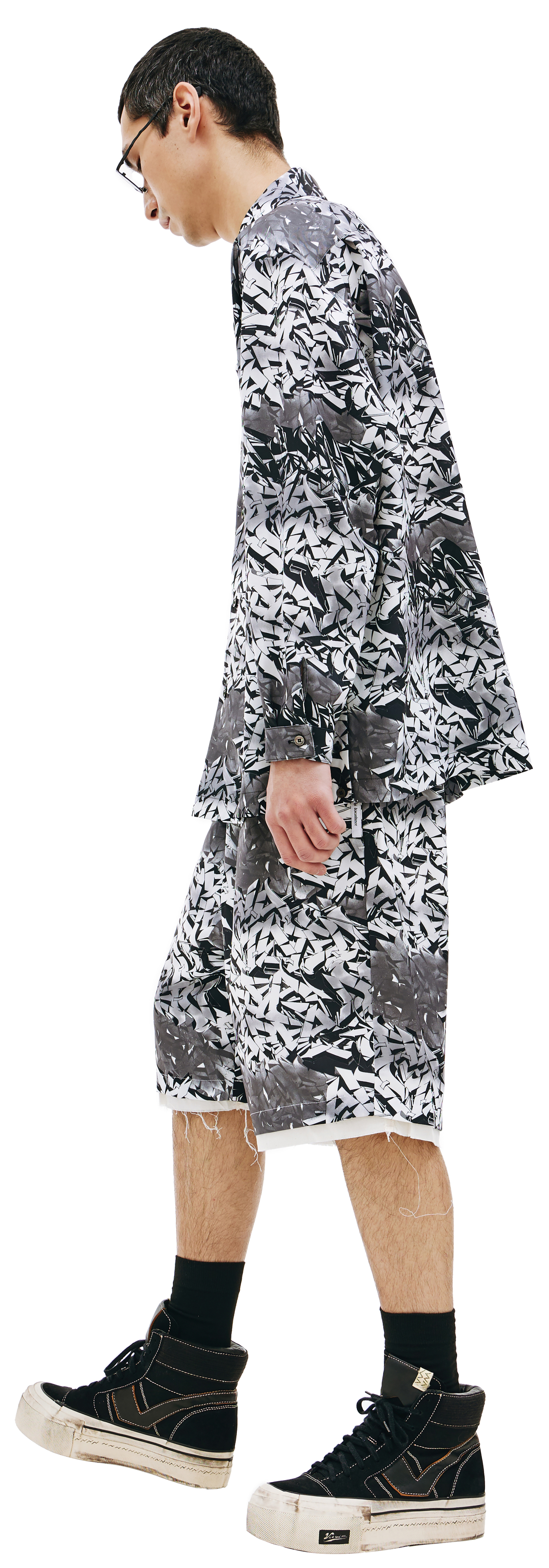 Children of the discordance Graffity print shirt