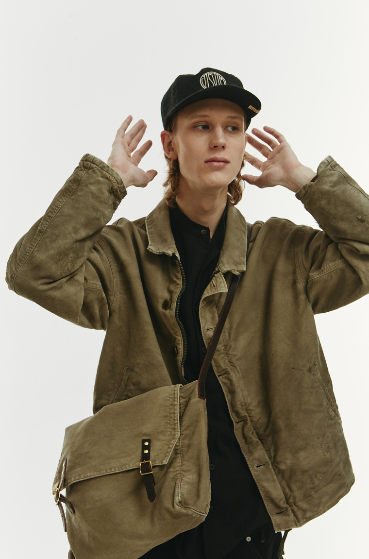 Buy visvim men green kayenta shoulder bag for €1,090 online on 